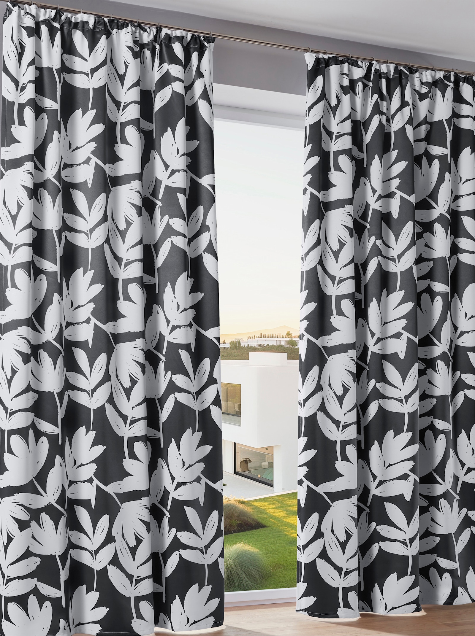 heine home Verduisterend gordijn - zwart