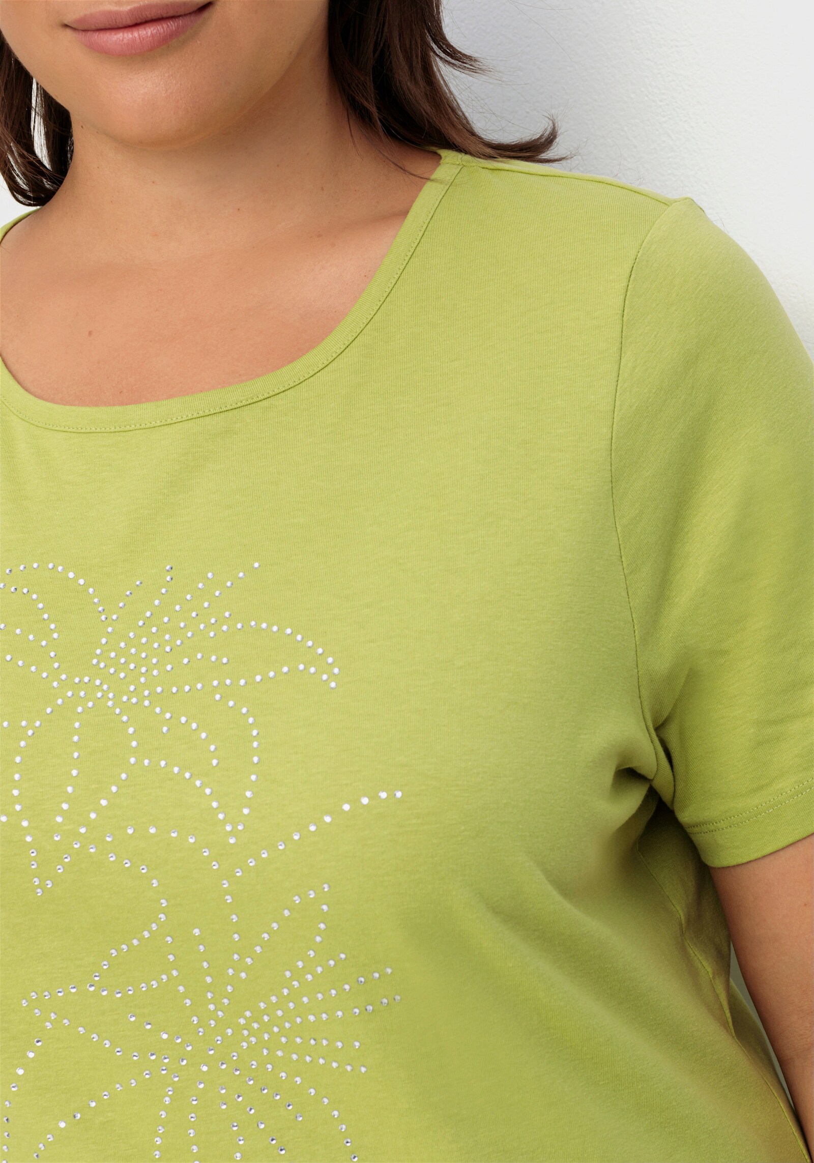 Kurzarmshirt mit Steinchen verziert - kiwi