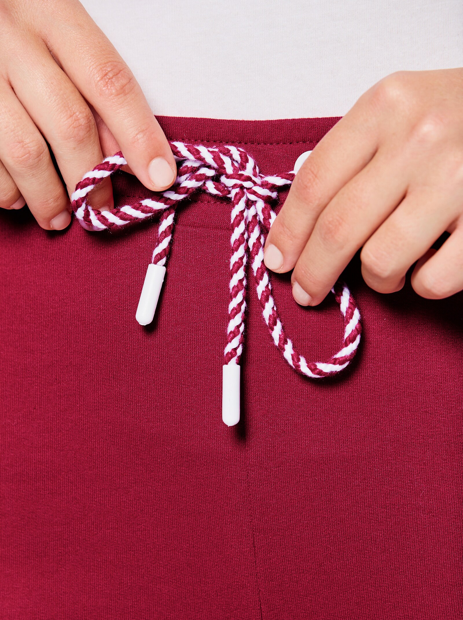 feel good Dehnbund-Hose in weiter Form - kirsche-weiß