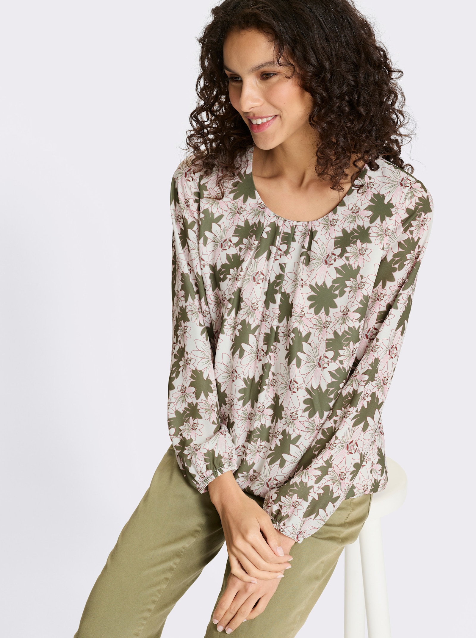 heine Schlupfbluse mit Jerseyfutter - weiss-oliv-bedruckt