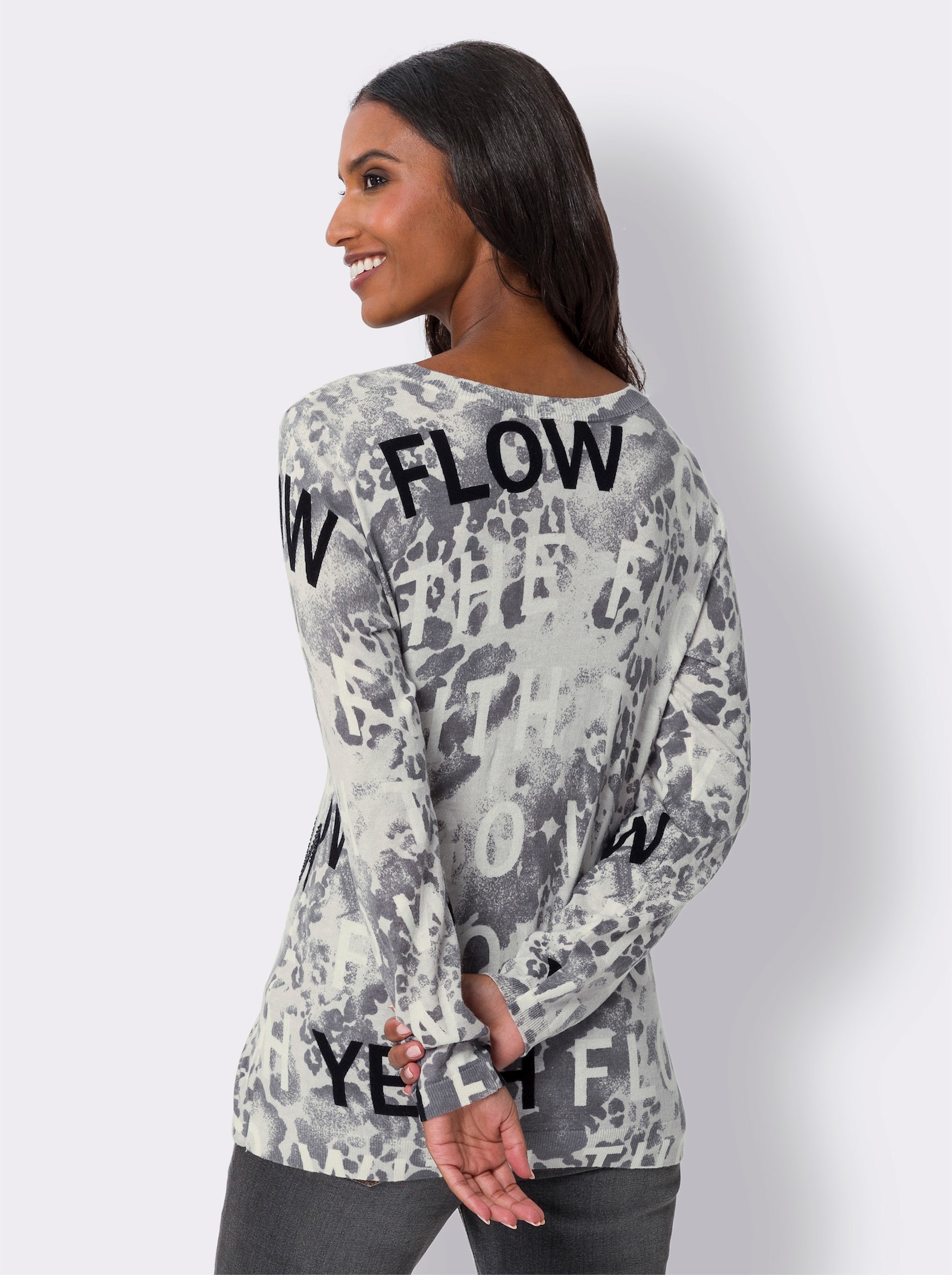 heine Langarm-Pullover mit Ziersteinen - hellgrau-schwarz-bedruckt