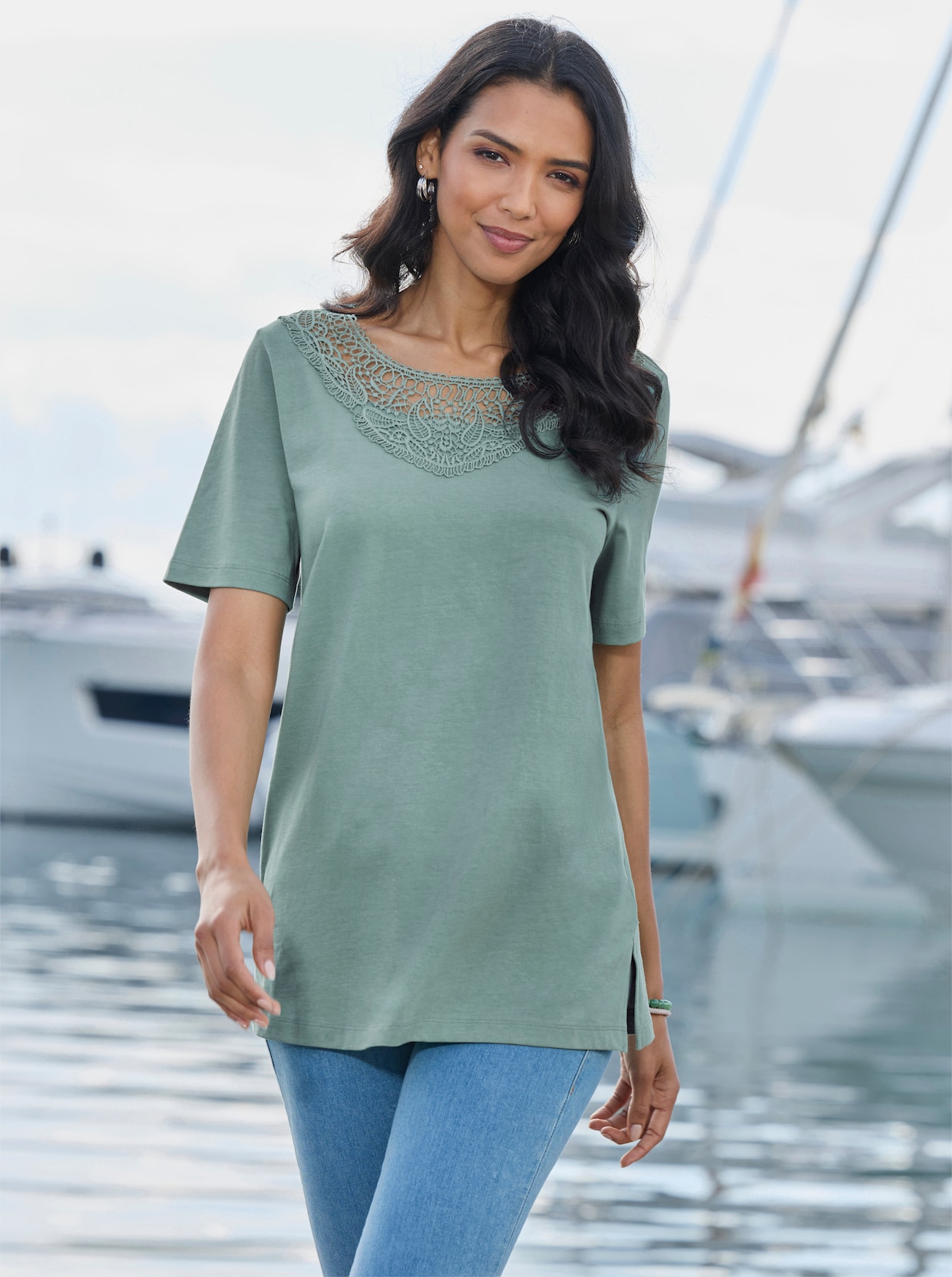 Longshirt mit Spitzeneinsatz - jade