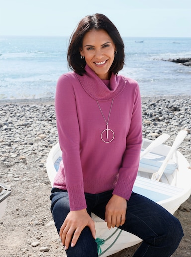 Rollkragenpullover mit Strickmuster rundum - erika