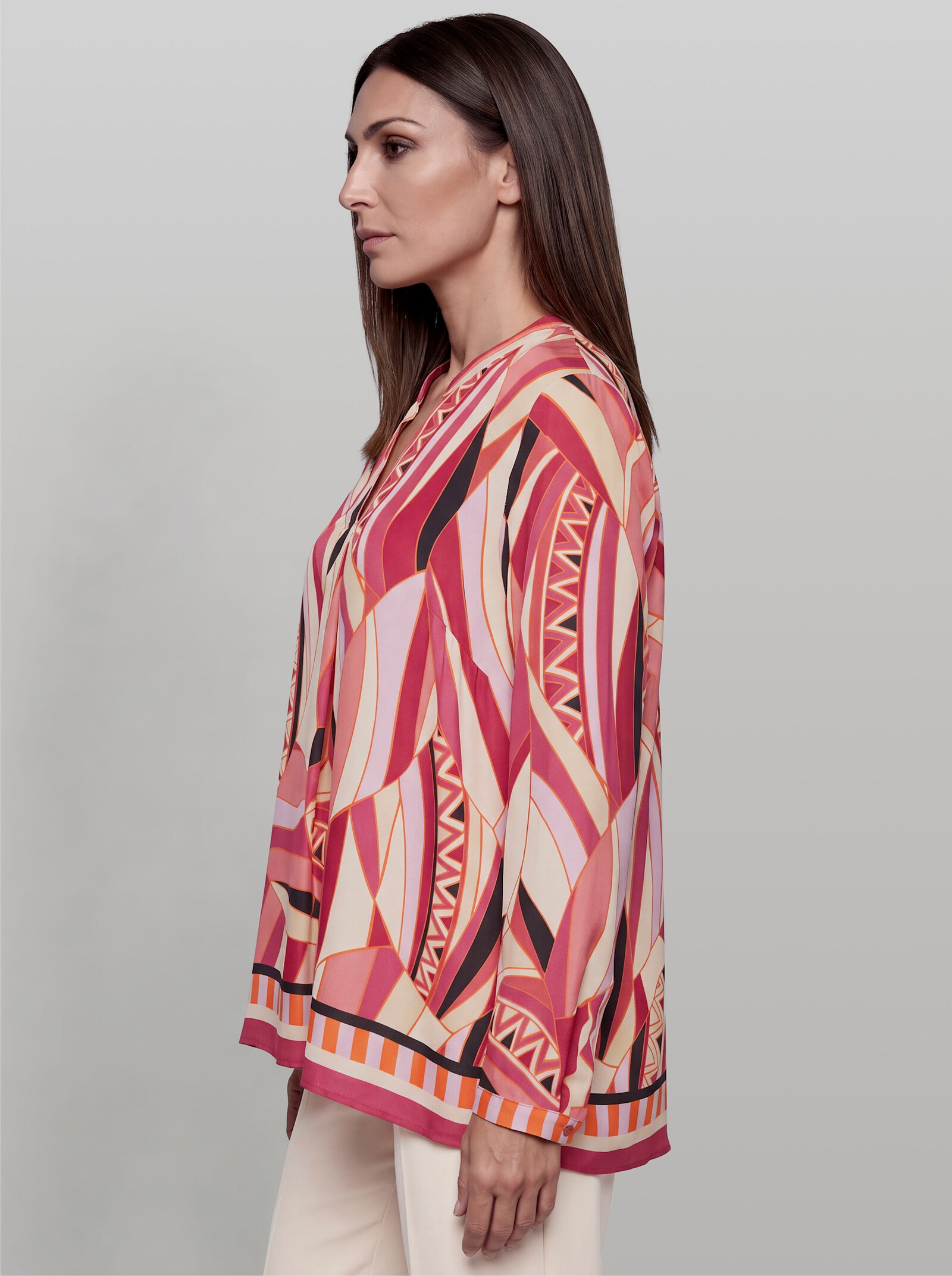 heine Druckbluse mit Grafik-Dessin - sand-hummer-bedruckt