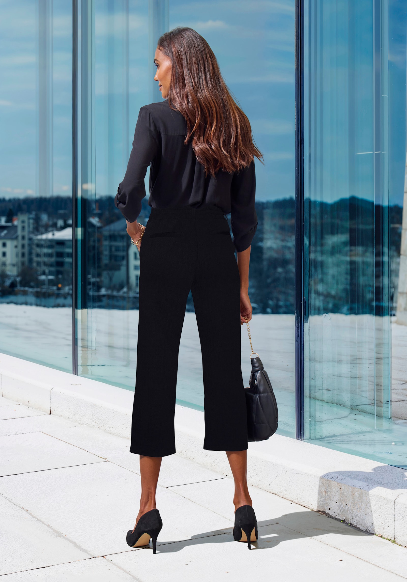 LASCANA Pantalon large - noir uni