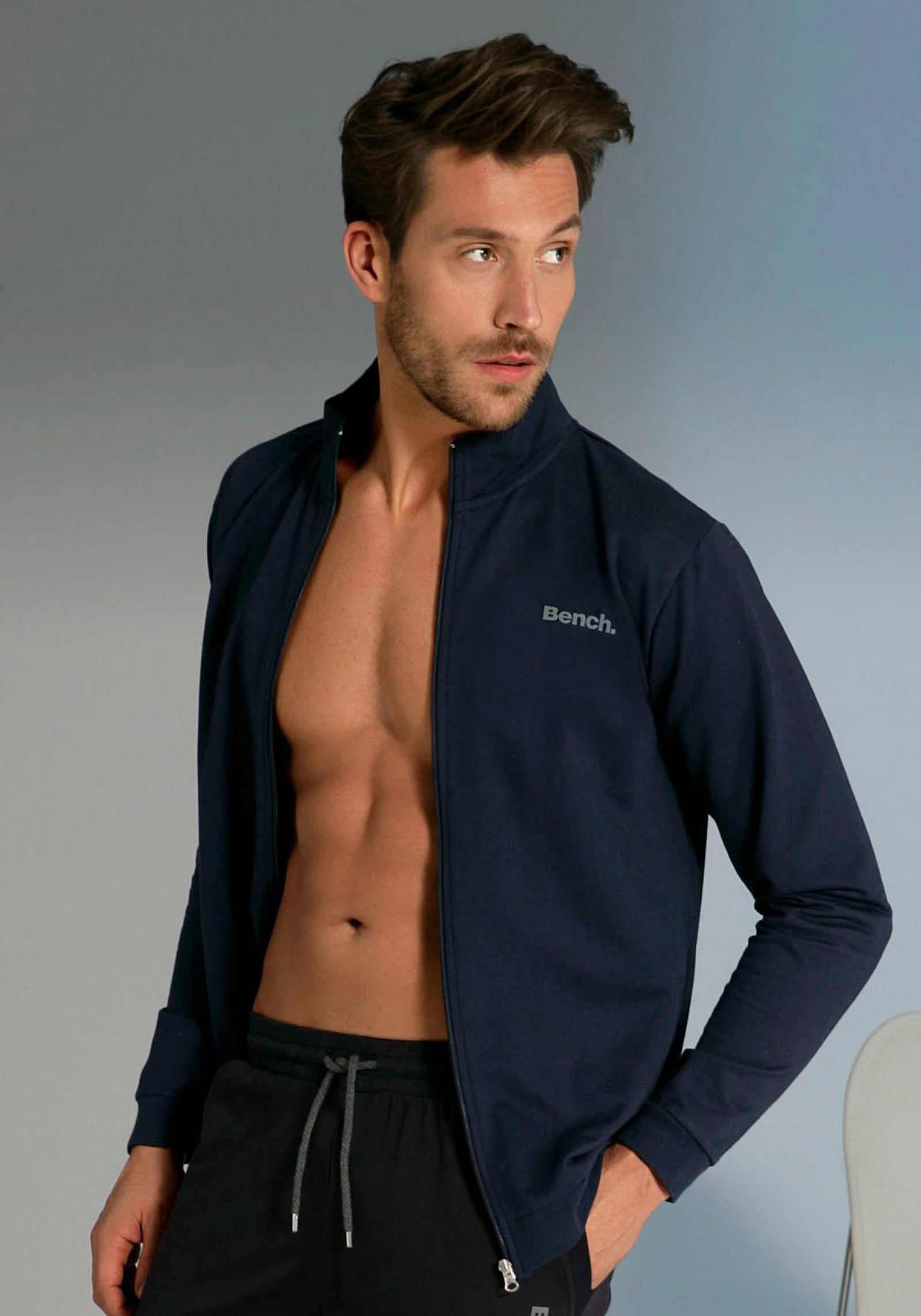 Bench. Loungewear Sweatjacke - navy