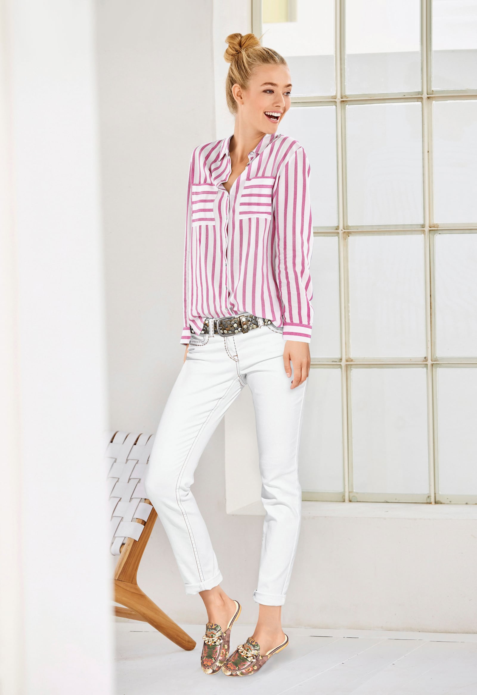 heine Overhemdblouse in streeplook - roze/ecru