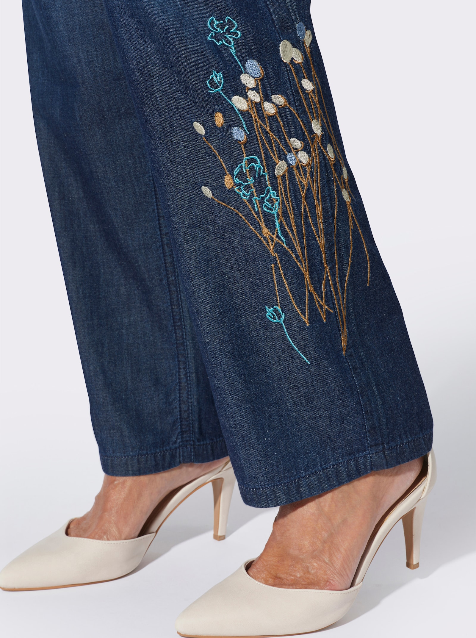 Jeans mit Stickerei bis zum Knie - blue-stone-washed