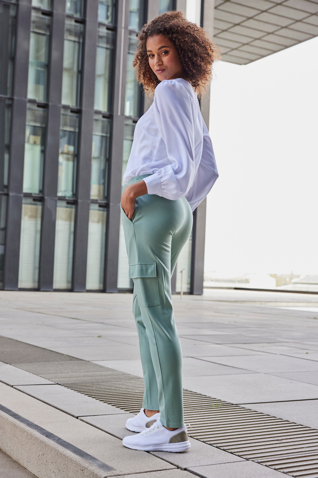 LASCANA Pantalon cargo - menthe