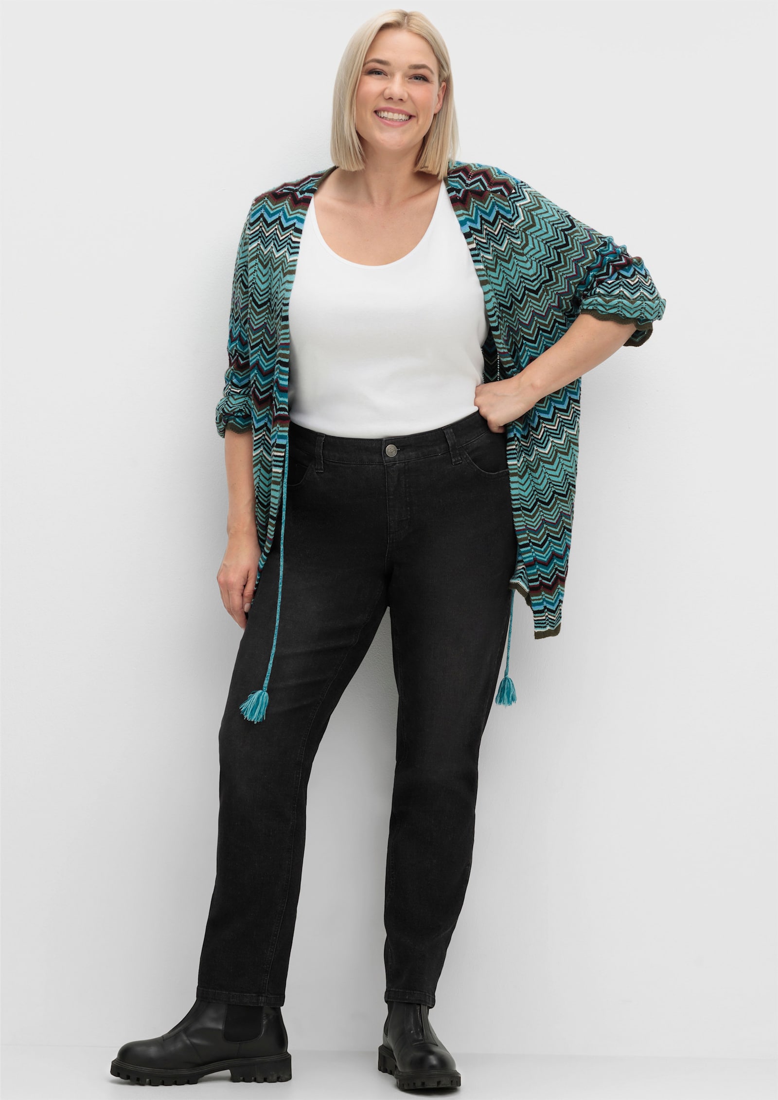 sheego 5-Pocket-Jeans in schmaler Form - black denim