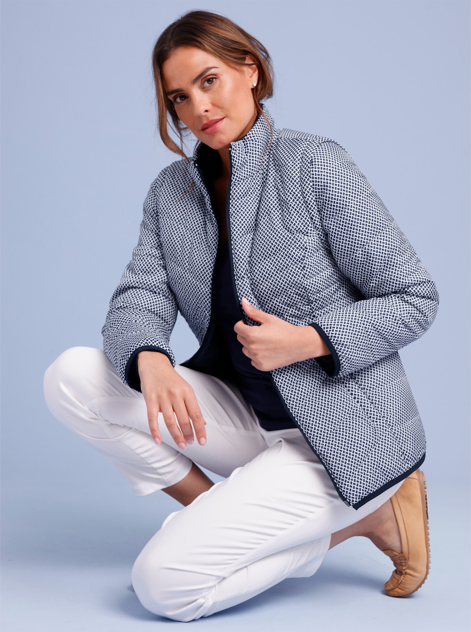 CREATION L PREMIUM Wendejacke mit abnehmbaren Ärmeln - marine-weiß-bedruckt