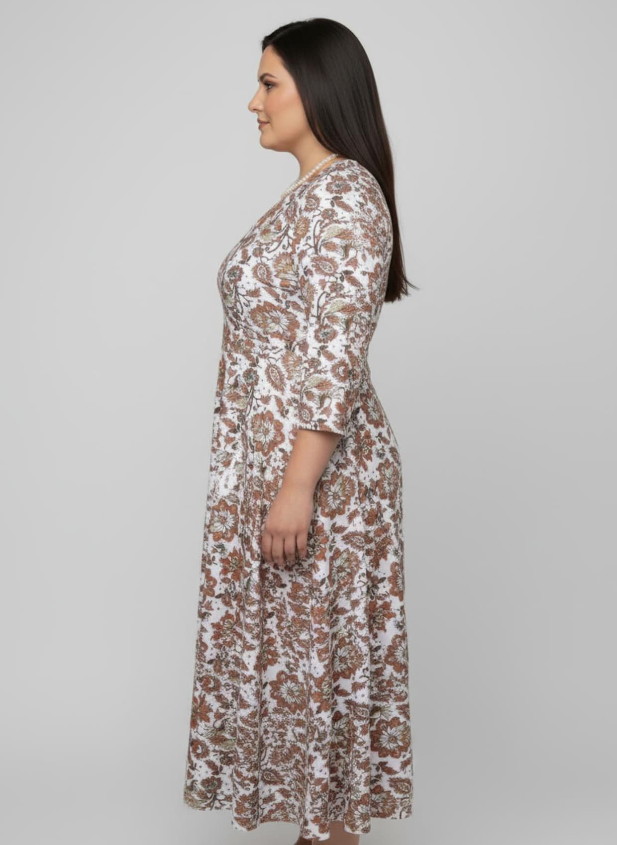 Druckkleid in Maxi-Länge - weiß-papaya-gemustert