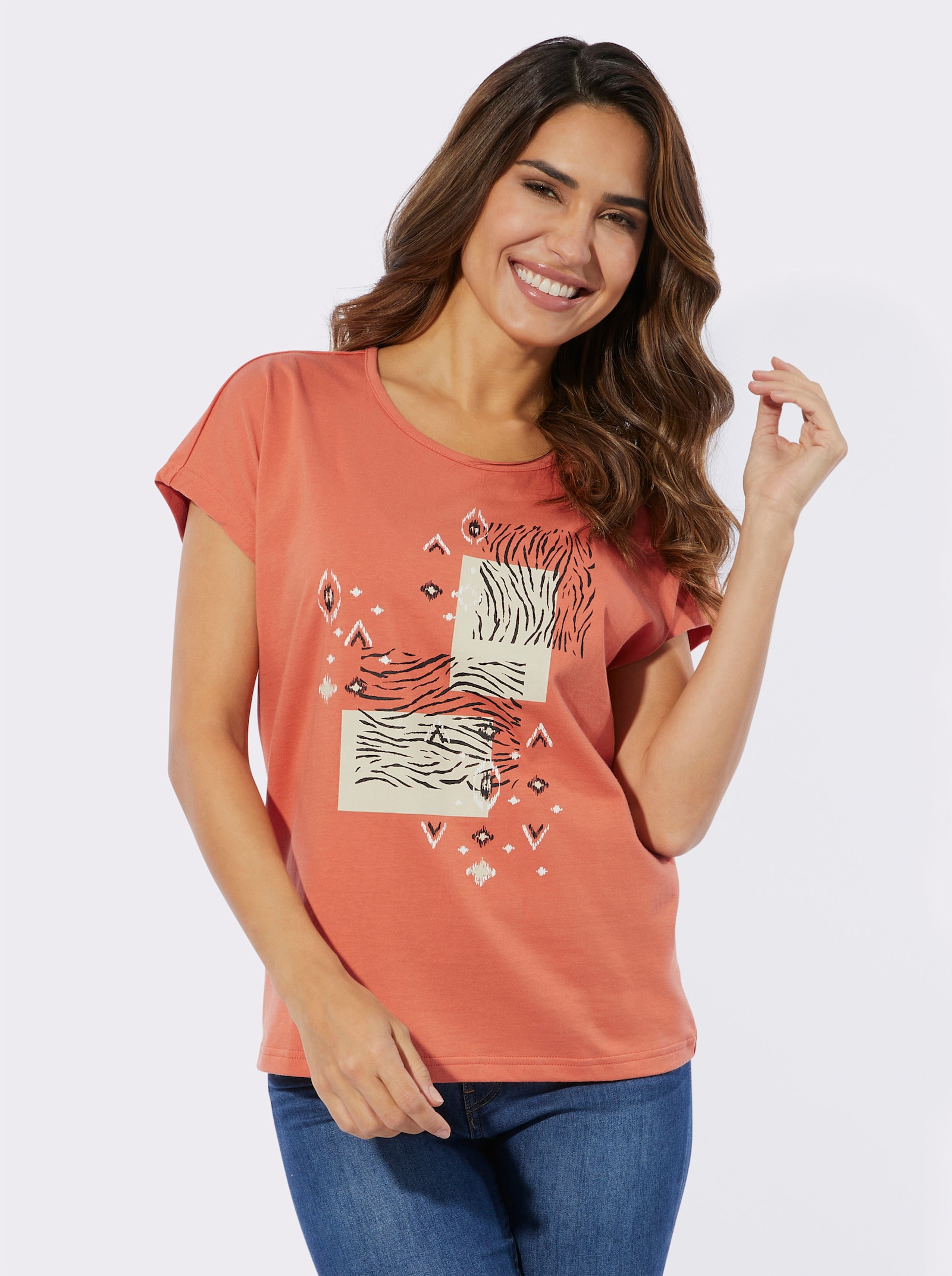 Rundhalsshirt im Ethno-Stil - papaya-schwarz-bedruckt