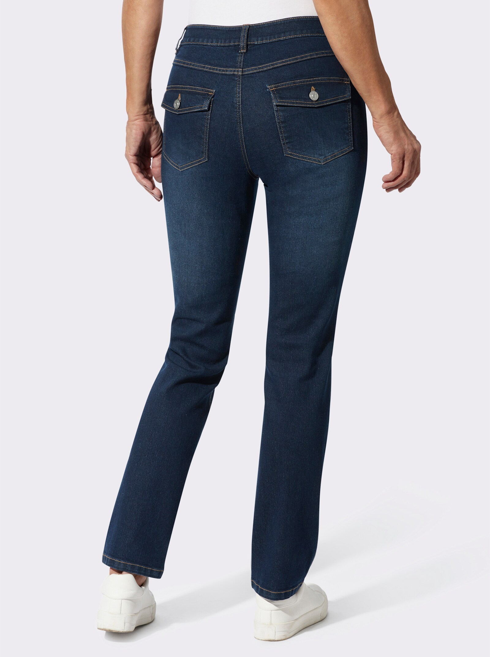 Jeans mit Pattentaschen hinten - dark blue
