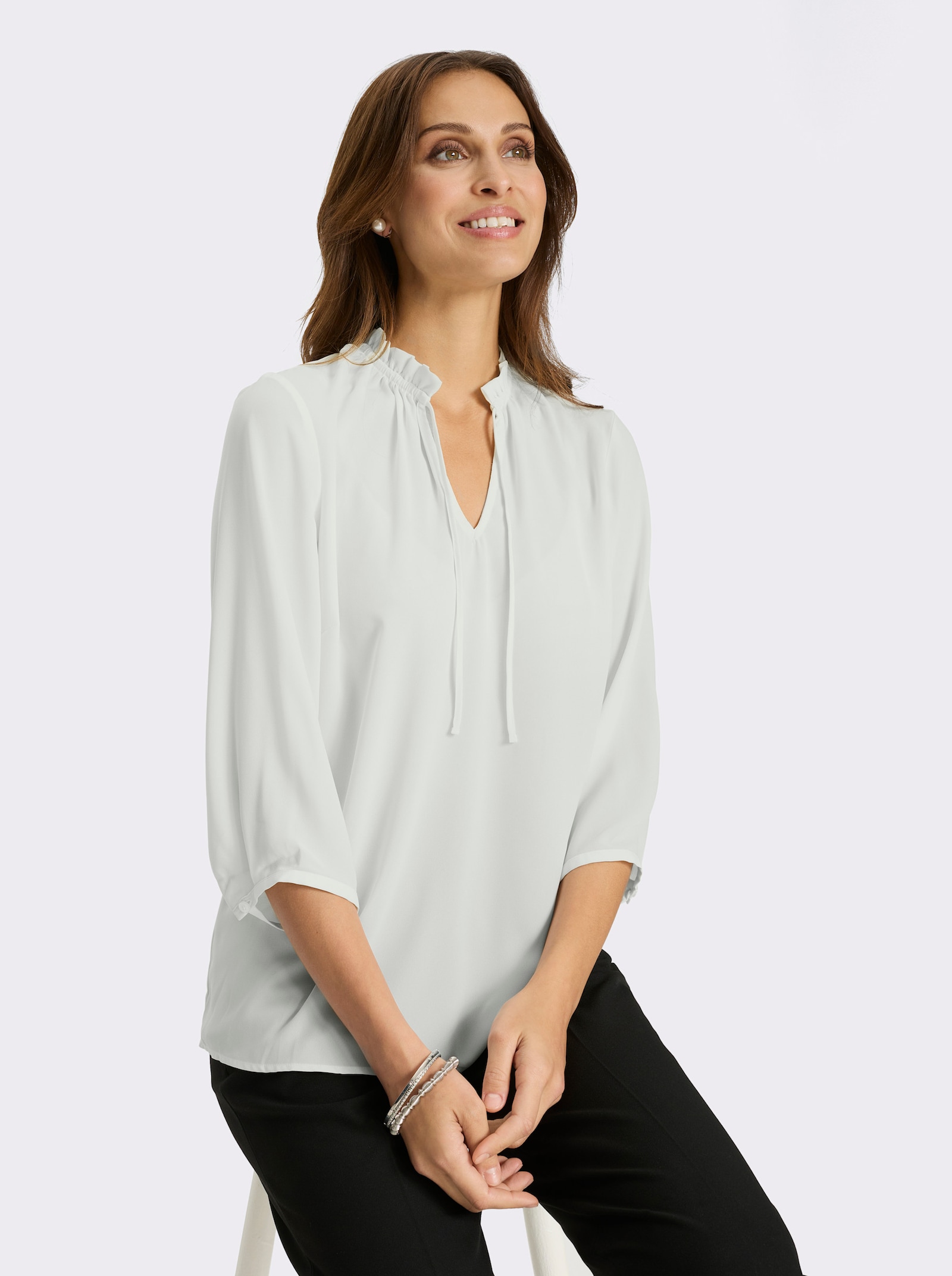 Rüschenbluse mit Stehkragen - ecru