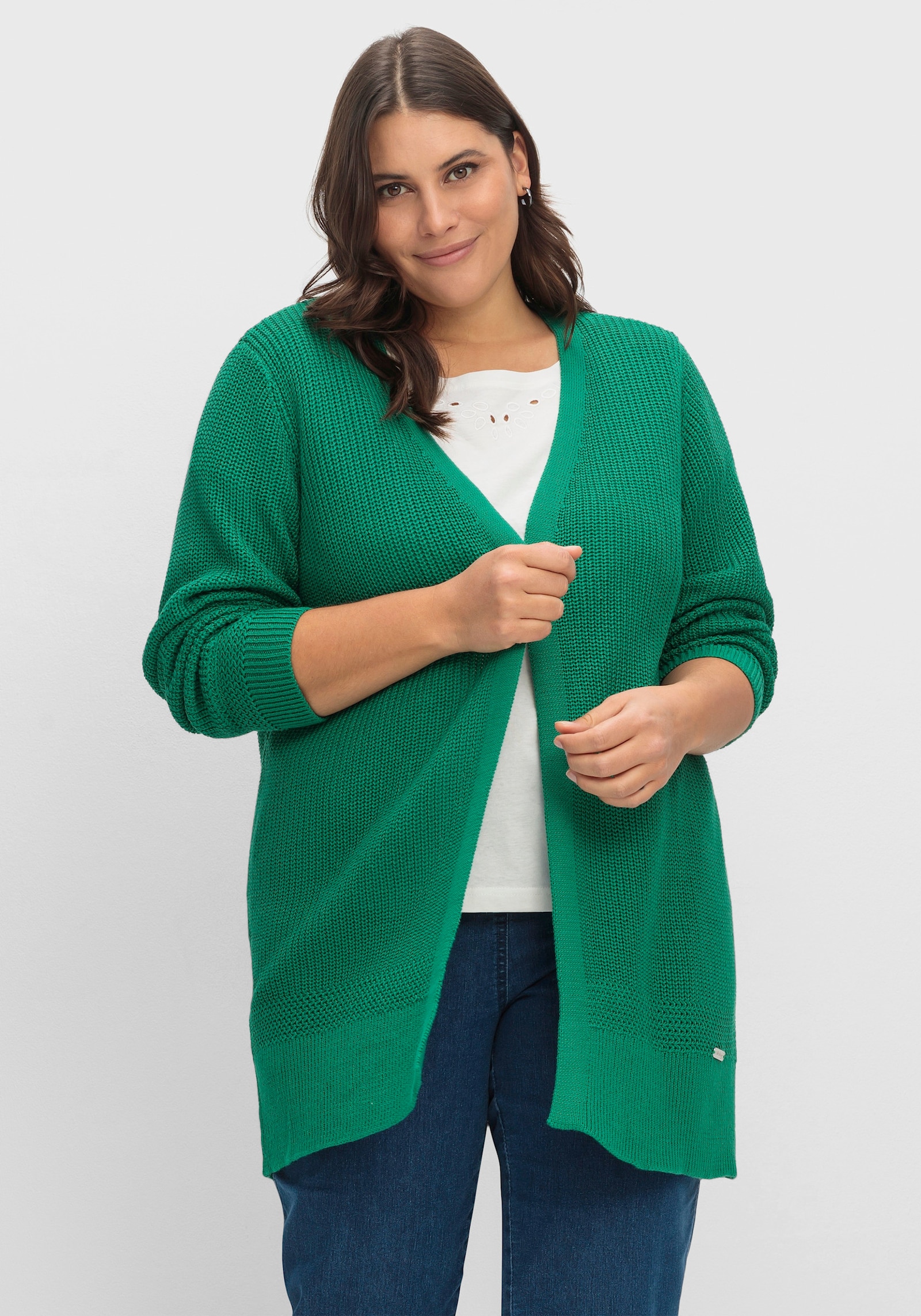 Longstrickjacke in passformgerechter Verarbeitung - grün