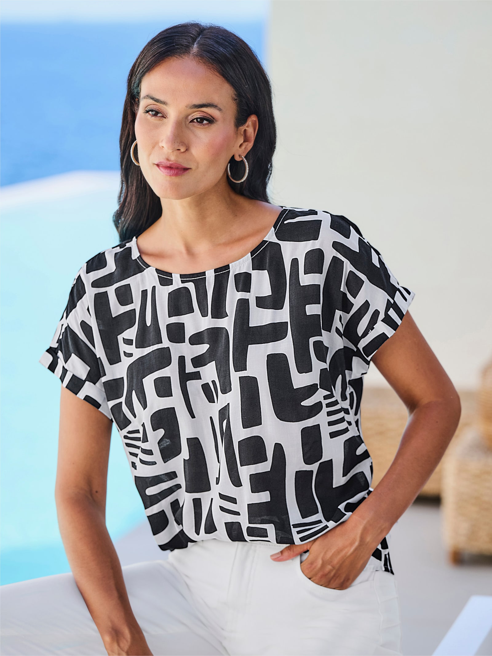 heine Kurzarmbluse mit - schwarz-ecru-bedruckt