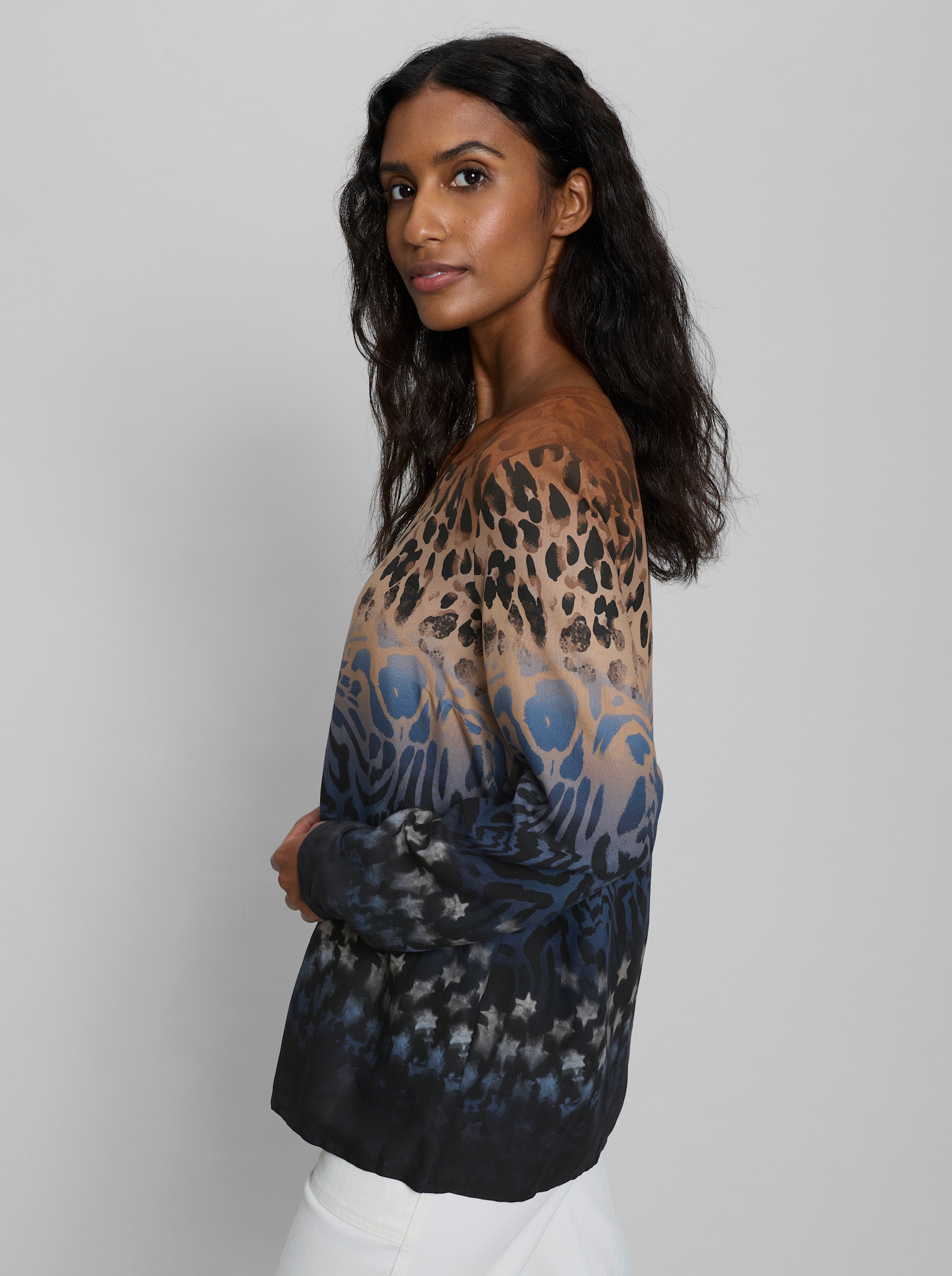 heine Druckbluse mit Animalprint - jeansblau-braun-bedruckt
