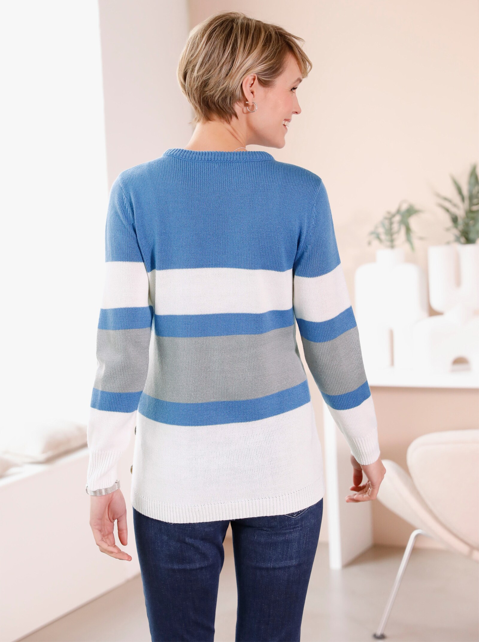 Gestreepte pullover met sierknoopsluiting opzij - middenblauw/steengrijs