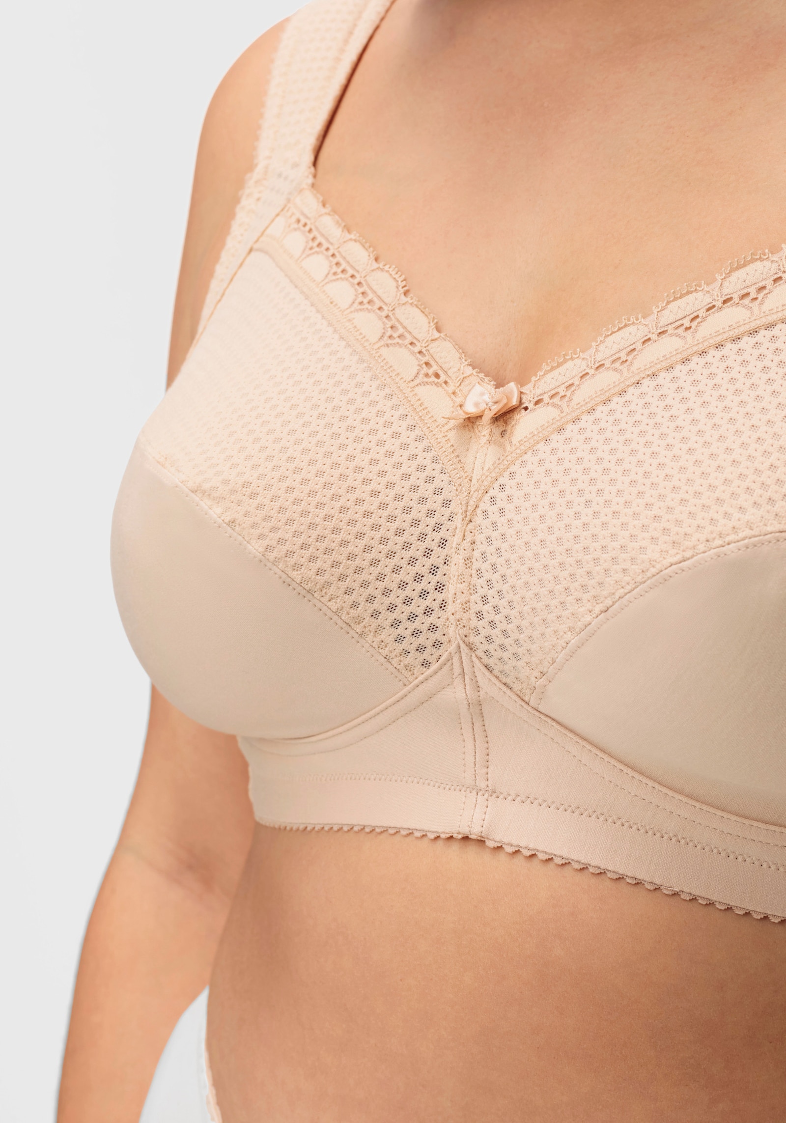 Miss Mary Entlastungs-BH ohne Bügel mit Komfortträgern - elfenbein