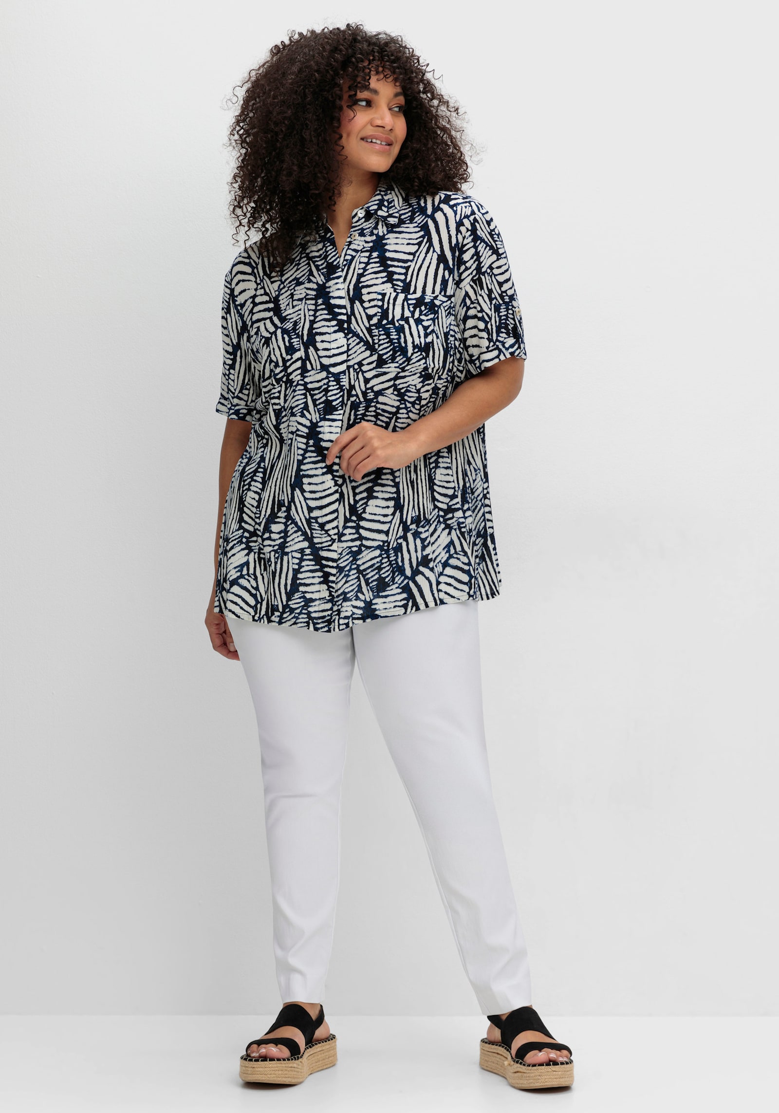 sheego by Joe Browns Hemdbluse mit Alloverdruck - blaubeere-gemustert