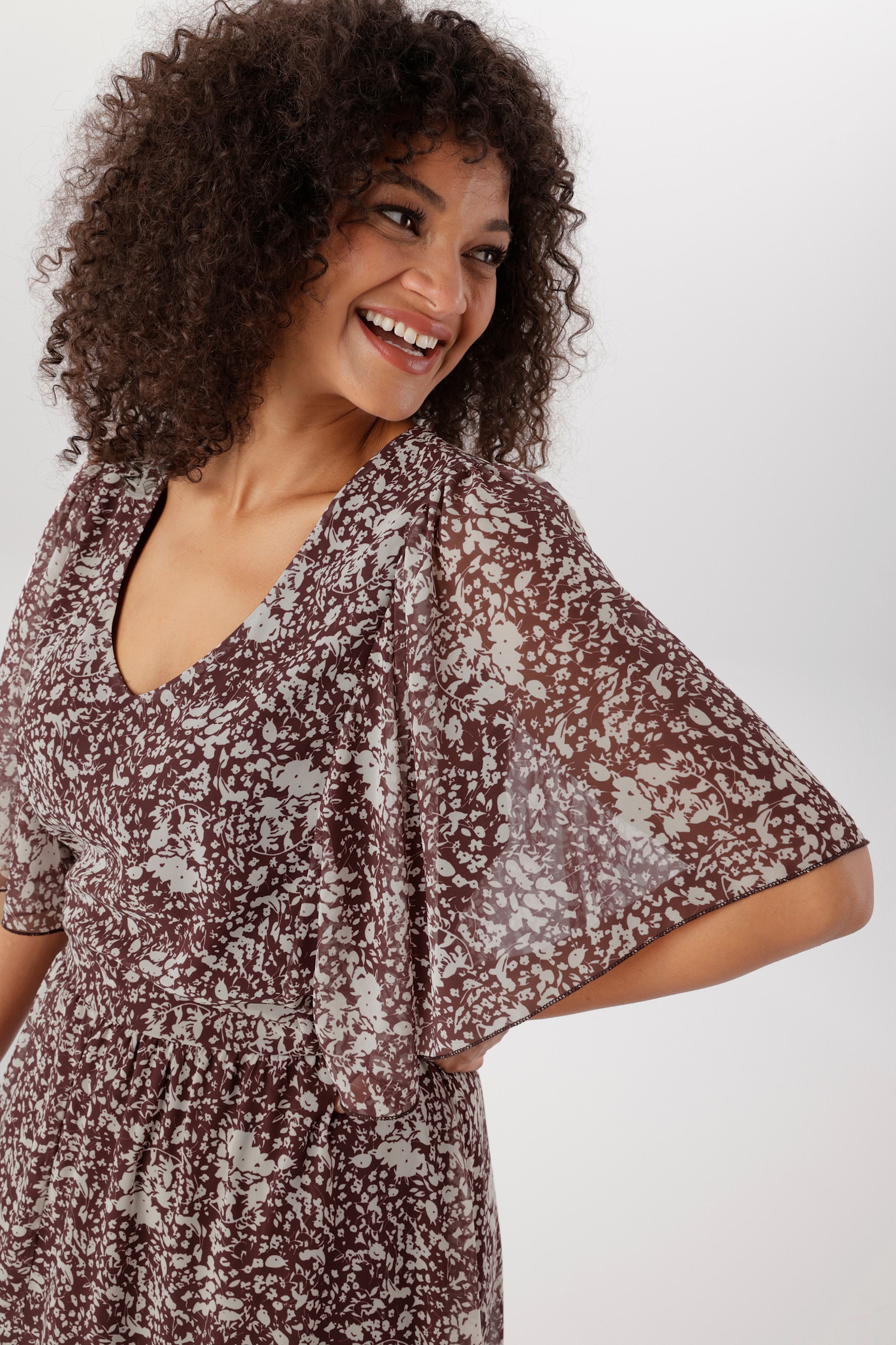 Aniston PLUS Chiffonkleid - bordeaux-weiß