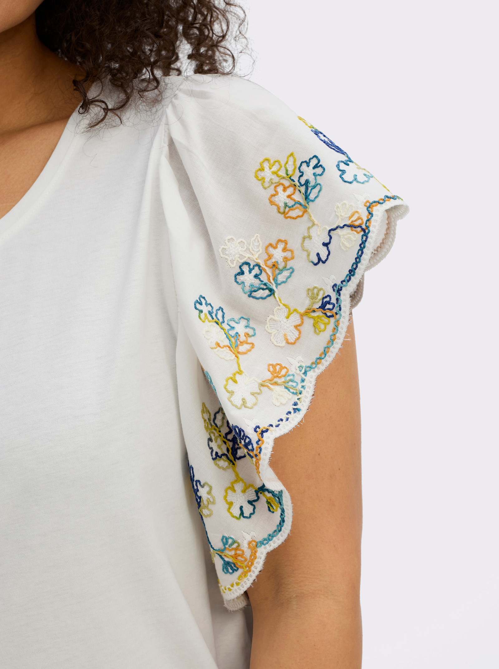 sheego Shirt met geborduurde vleermuismouwen - ecru/koningsblauw