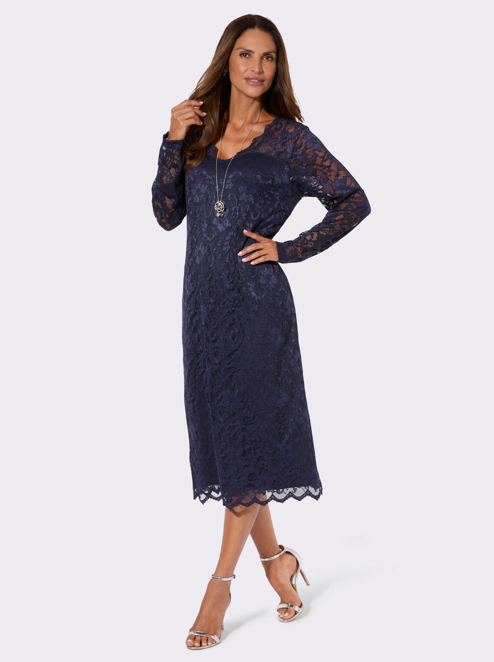 Spitzenkleid mit gebogten Kanten - marine