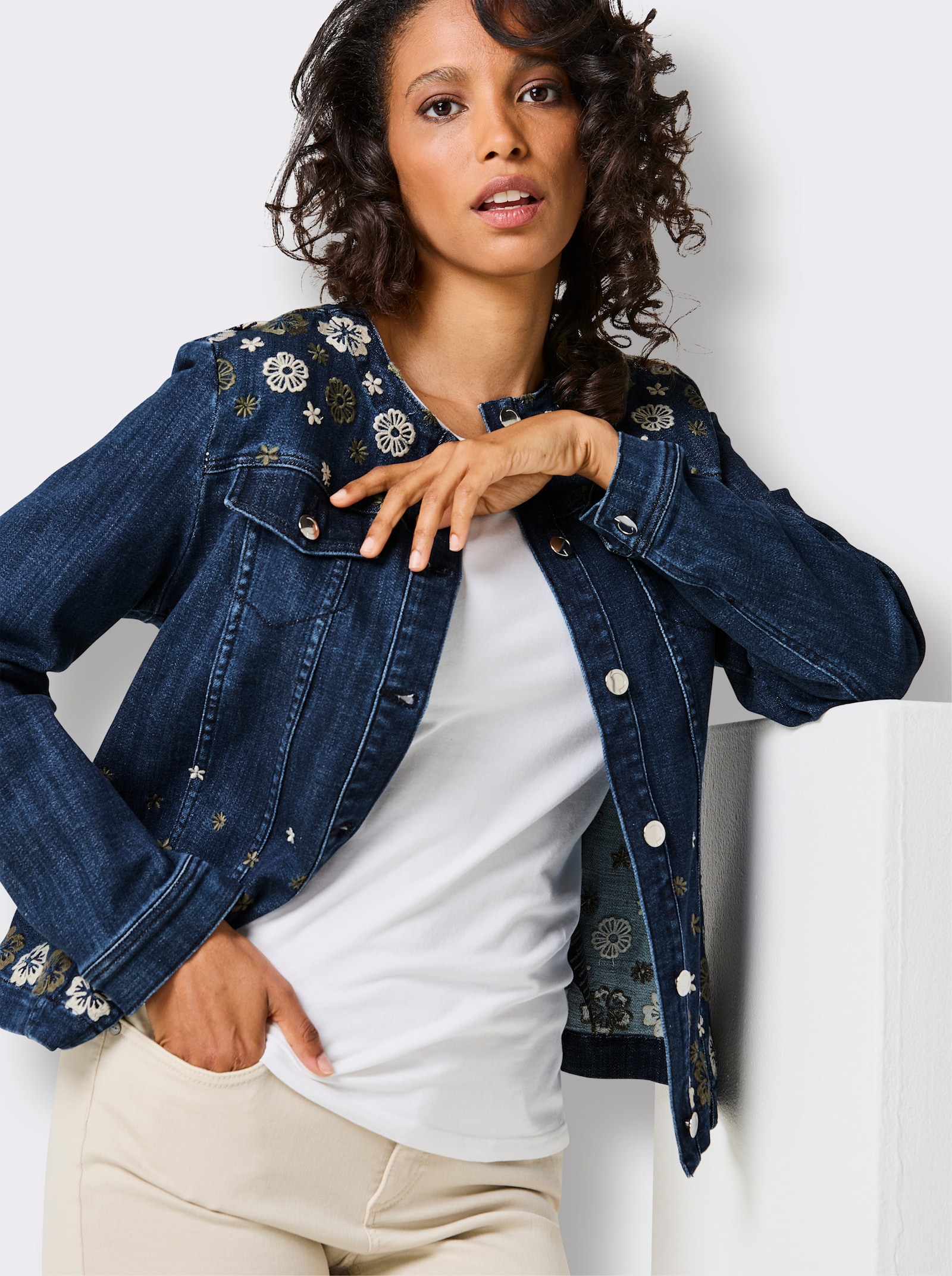 CREATION L PREMIUM Jeansblazer mit Blütenstickerei, weicher Material-Mix - blue-stone-washed