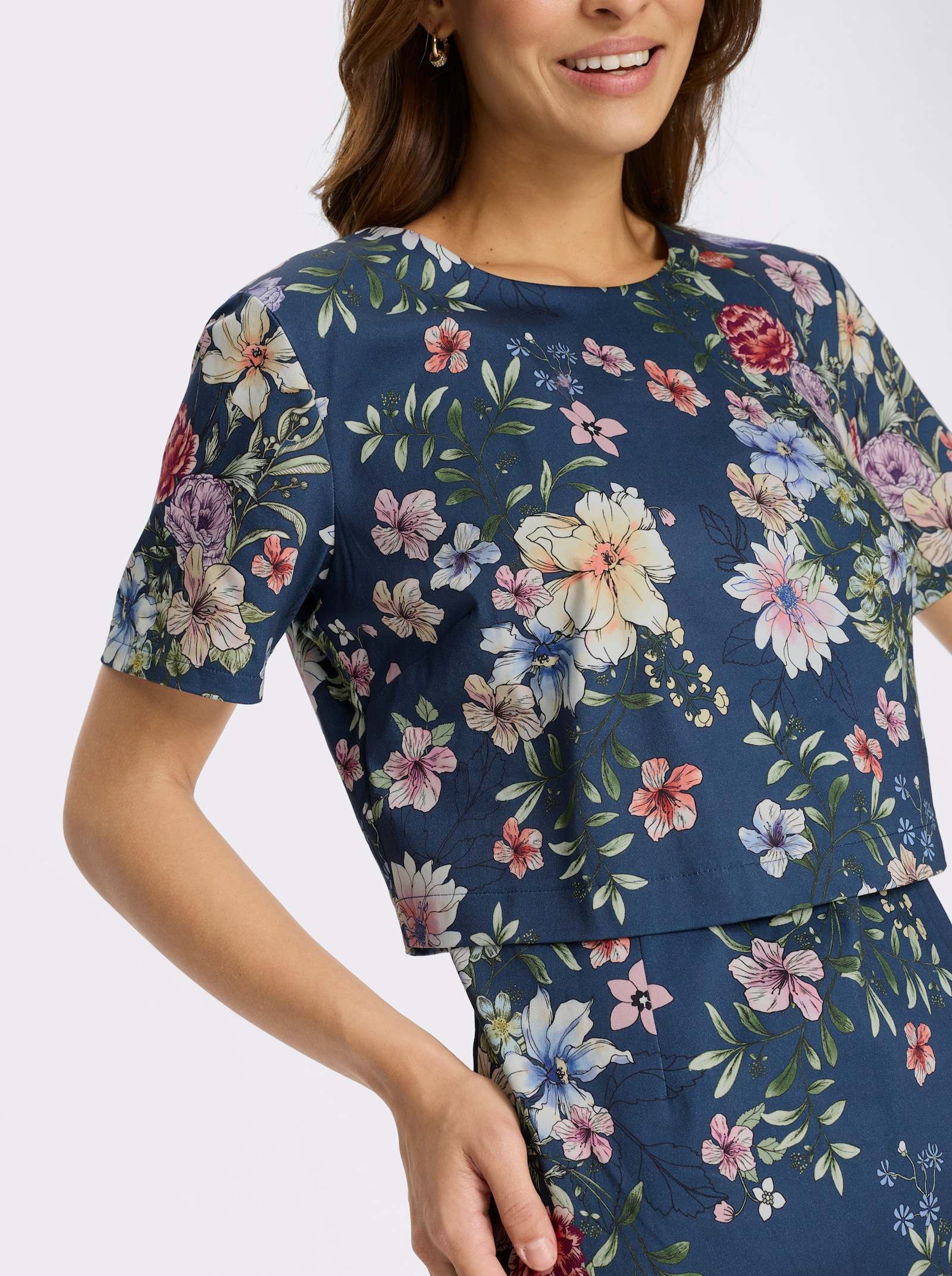 Druckkleid in Web-Qualität - dunkelblau-orchidee-bedruckt