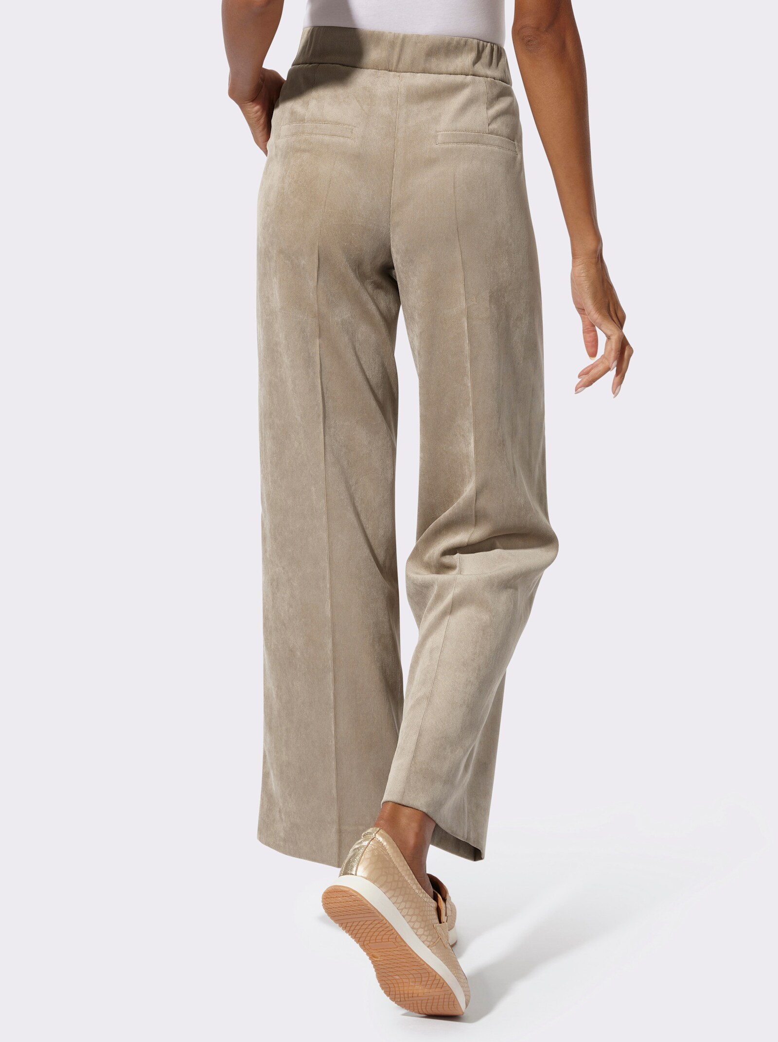 Cordhose mit Dehnbund hinten - sesam