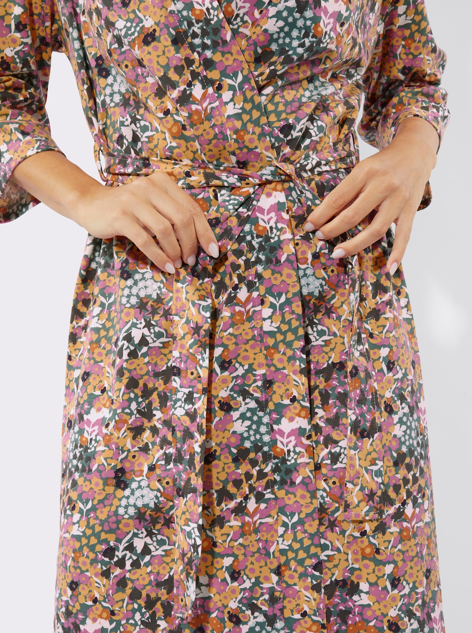 Morgonrock med kimonoärmar - aprikos, tryckt