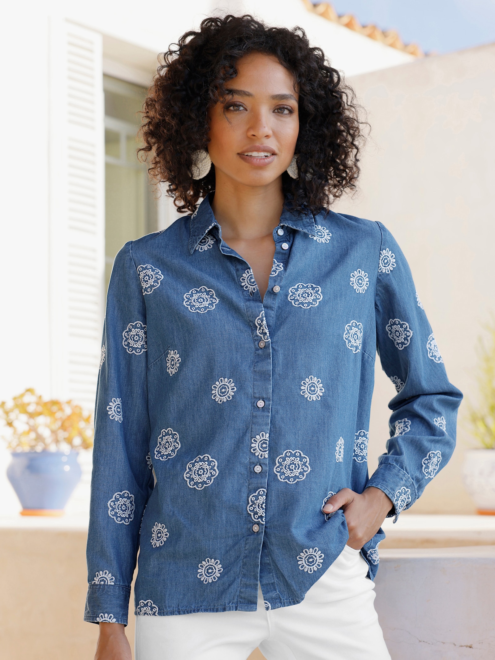 heine Hemdbluse mit Blumenstickerei - blue-bleached