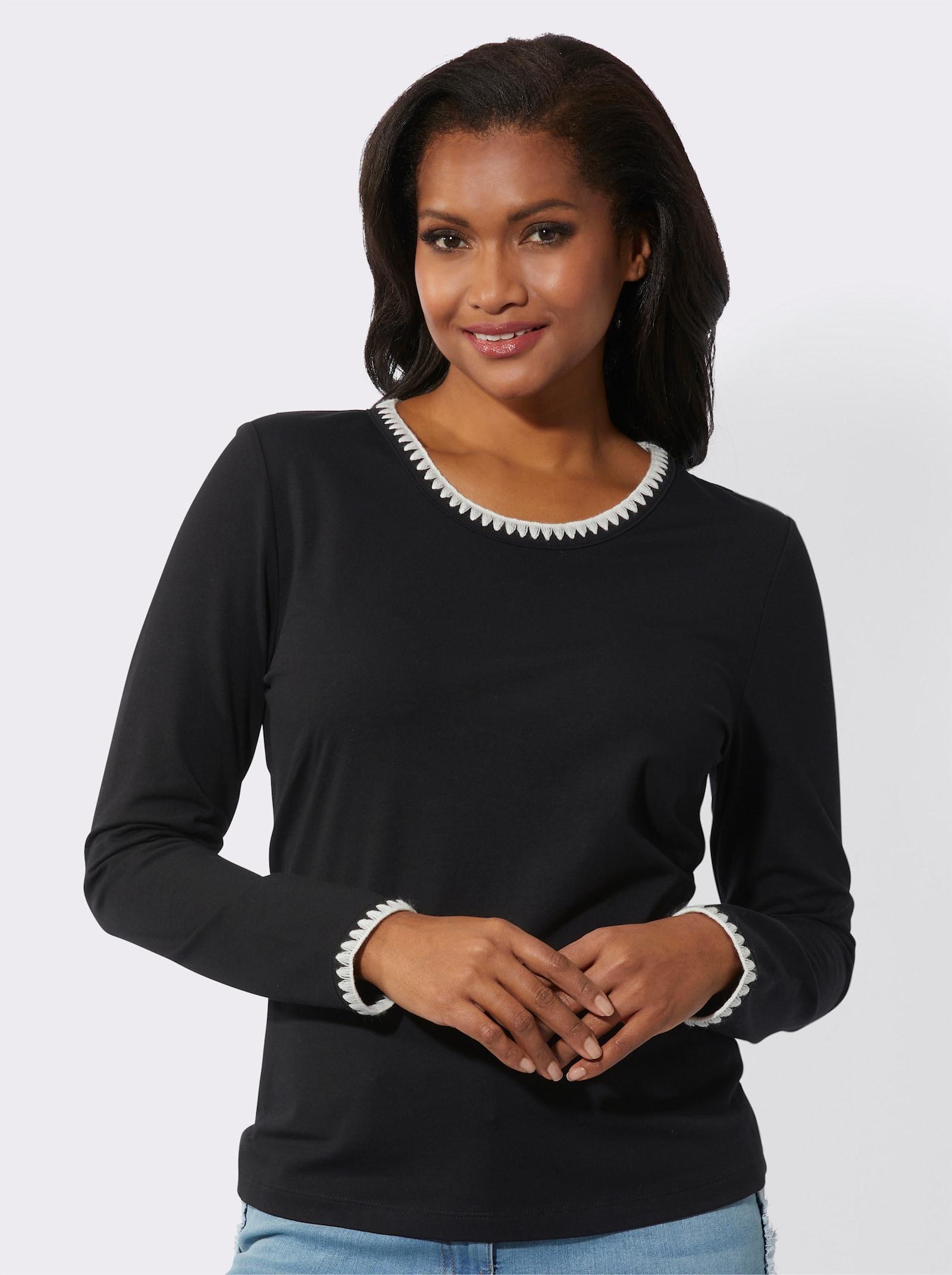 Rundhalsshirt mit Kontrast-Stickerei - schwarz