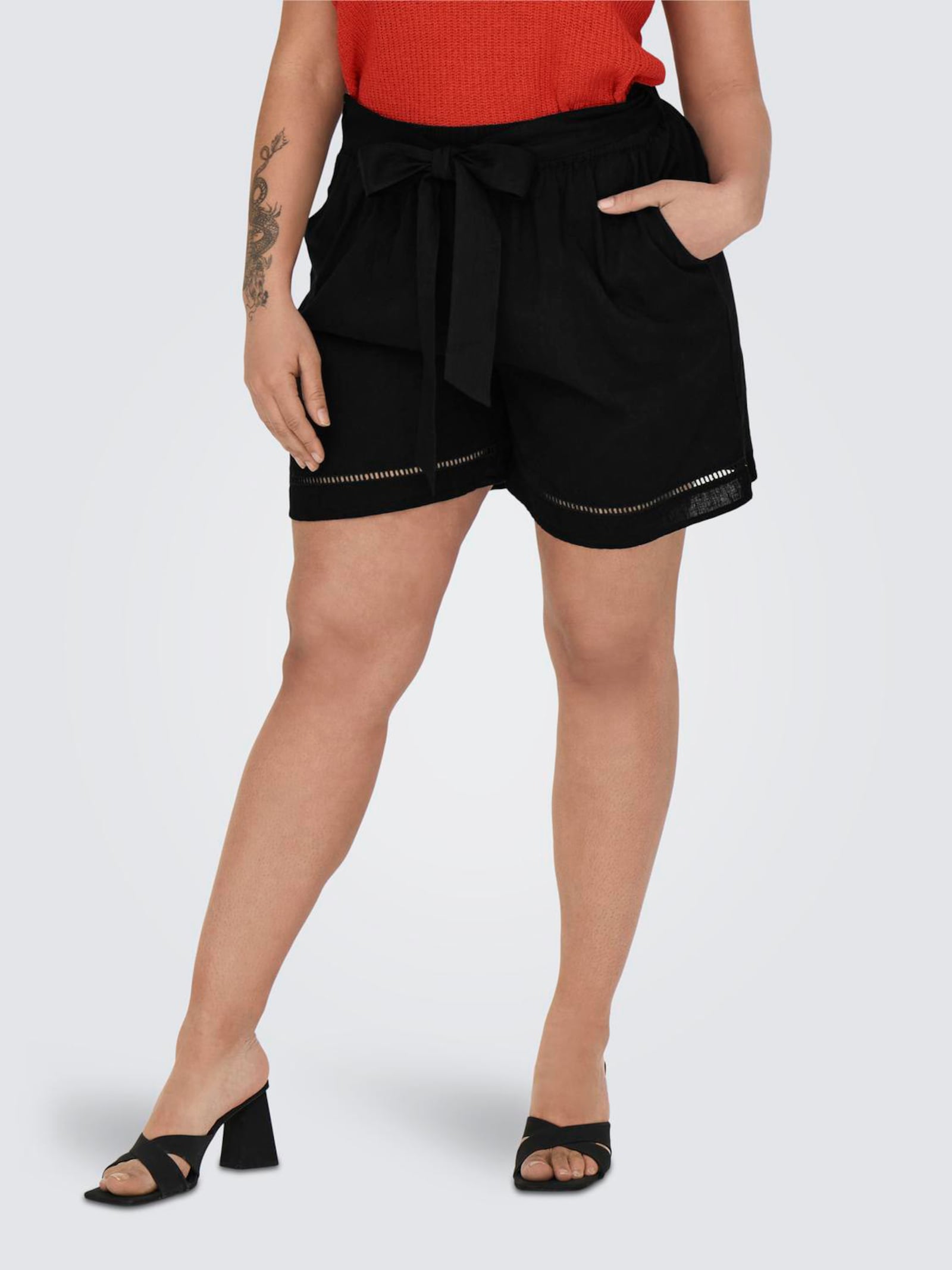 ONLY CARMAKOMA Shorts - black