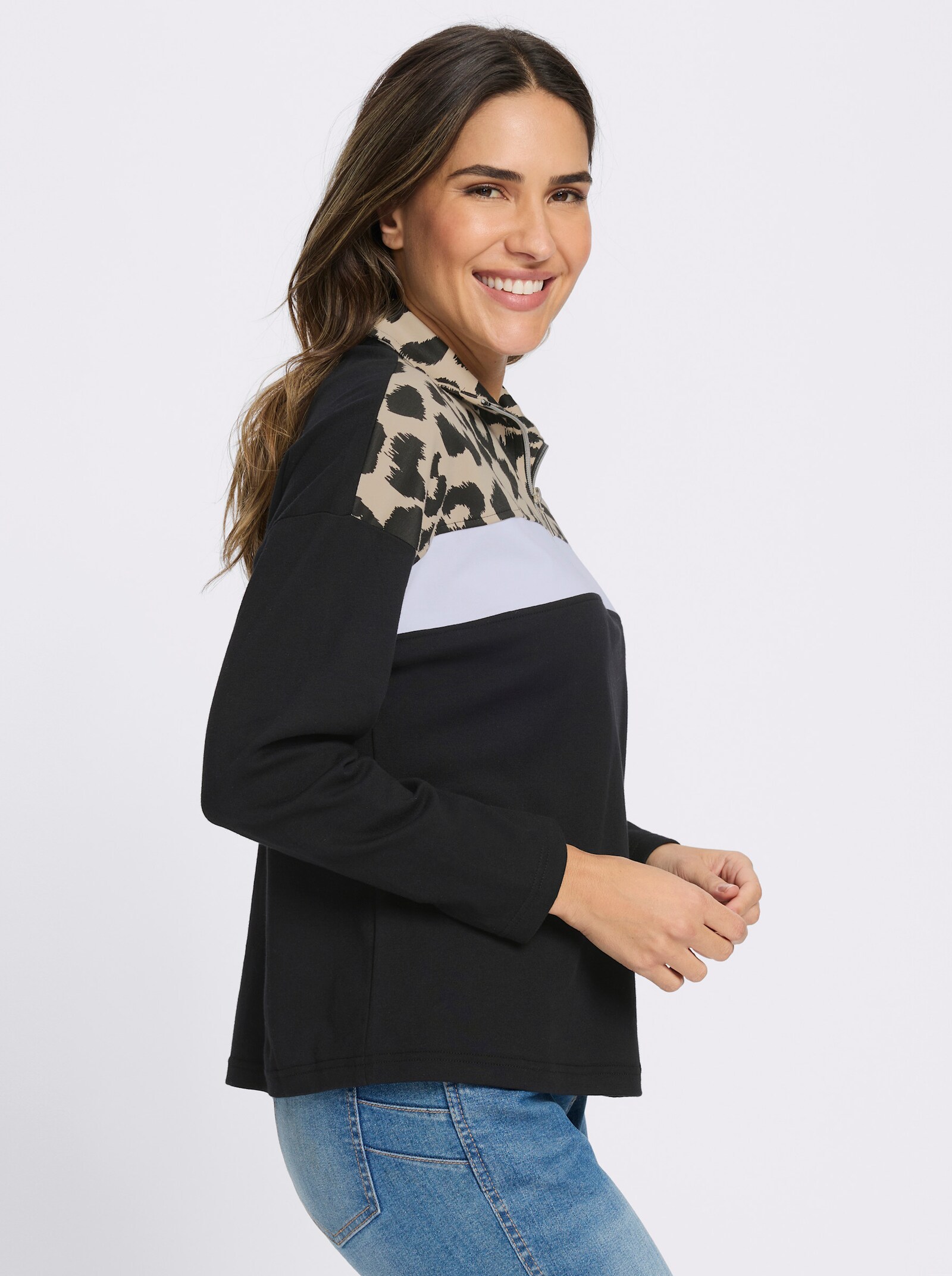 Sweatshirt mit Einsatz im Leo-Look - schwarz-sand-bedruckt