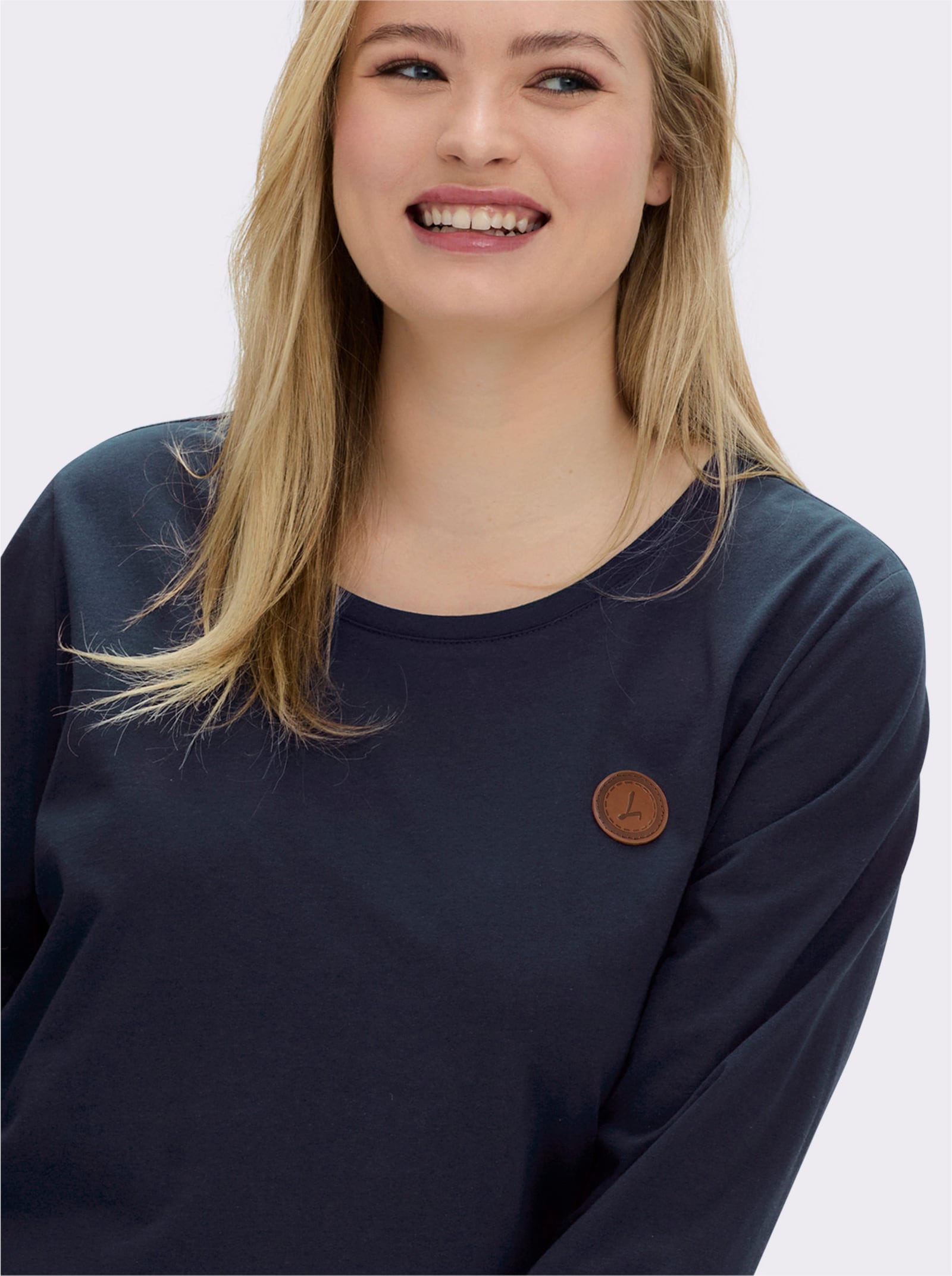 Langarmshirt mit Leder-Imitat-Patch - marine