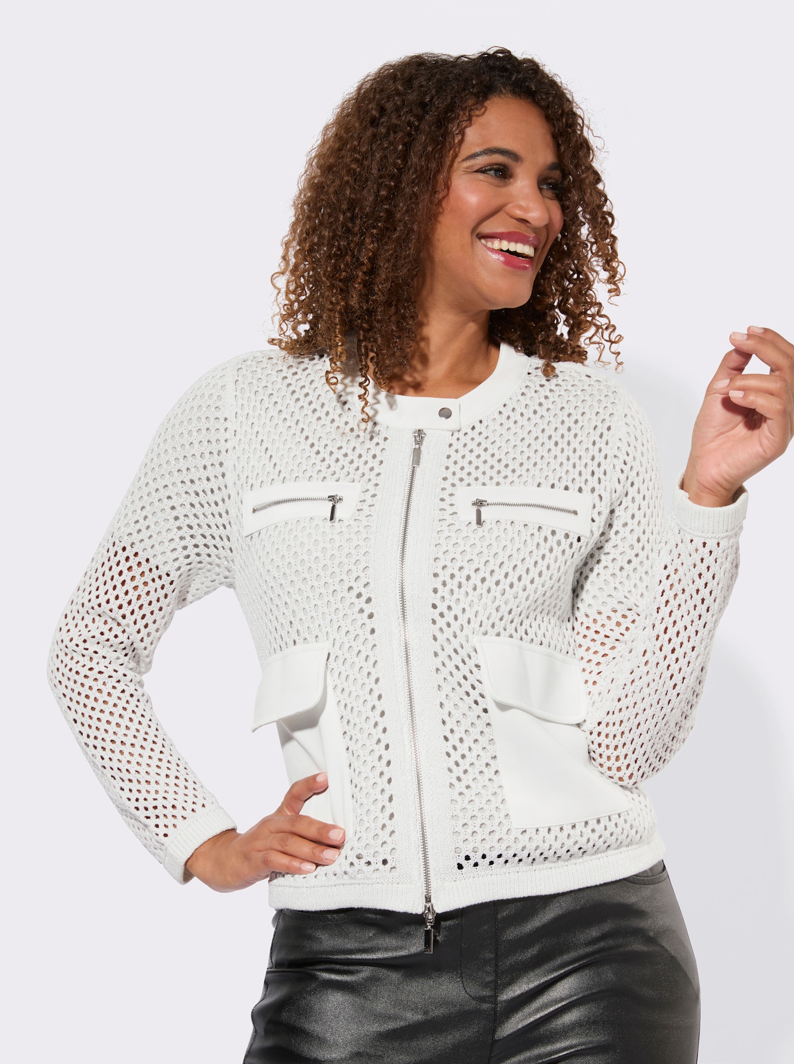 Ajourstrickjacke mit Glanzgarn-Akzenten - weiß
