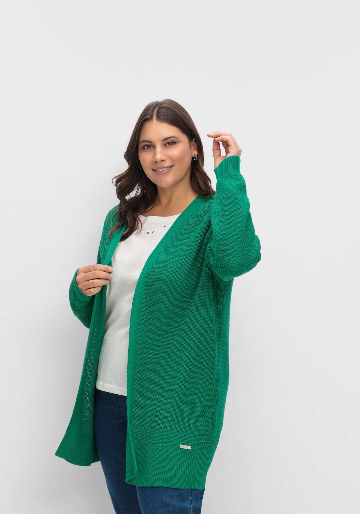 Longstrickjacke in passformgerechter Verarbeitung - grün