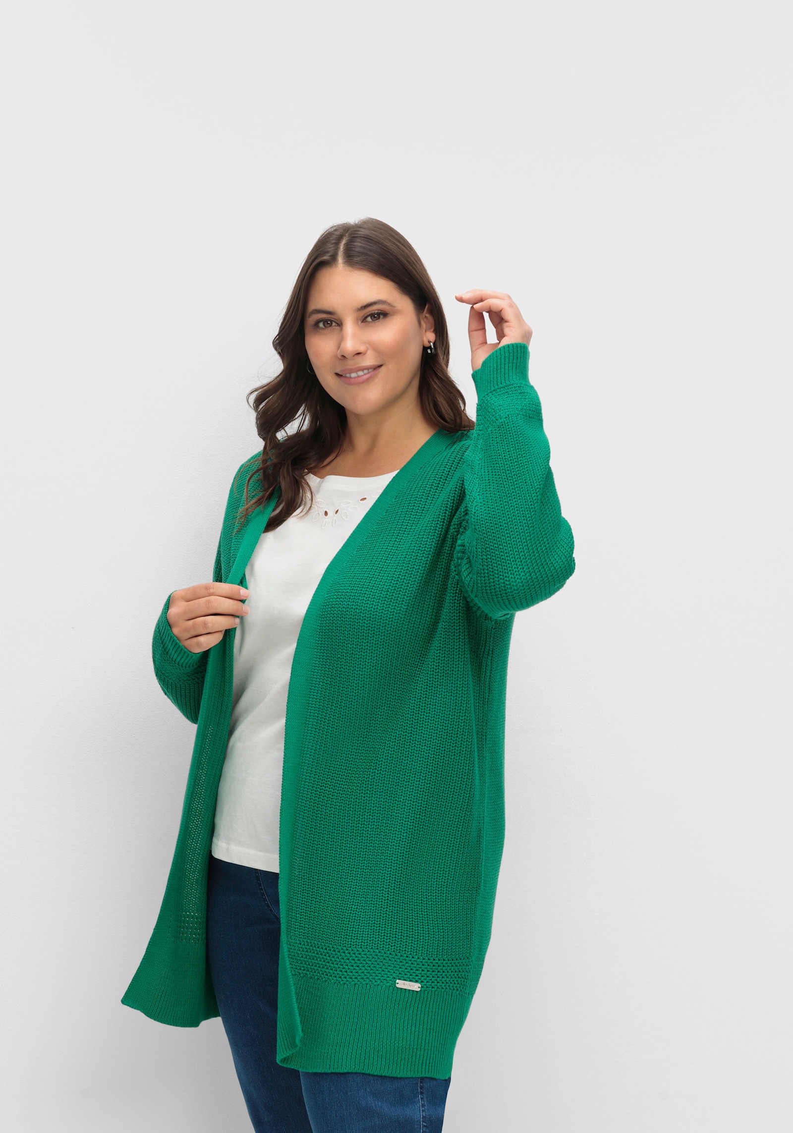 Longstrickjacke in passformgerechter Verarbeitung - grün