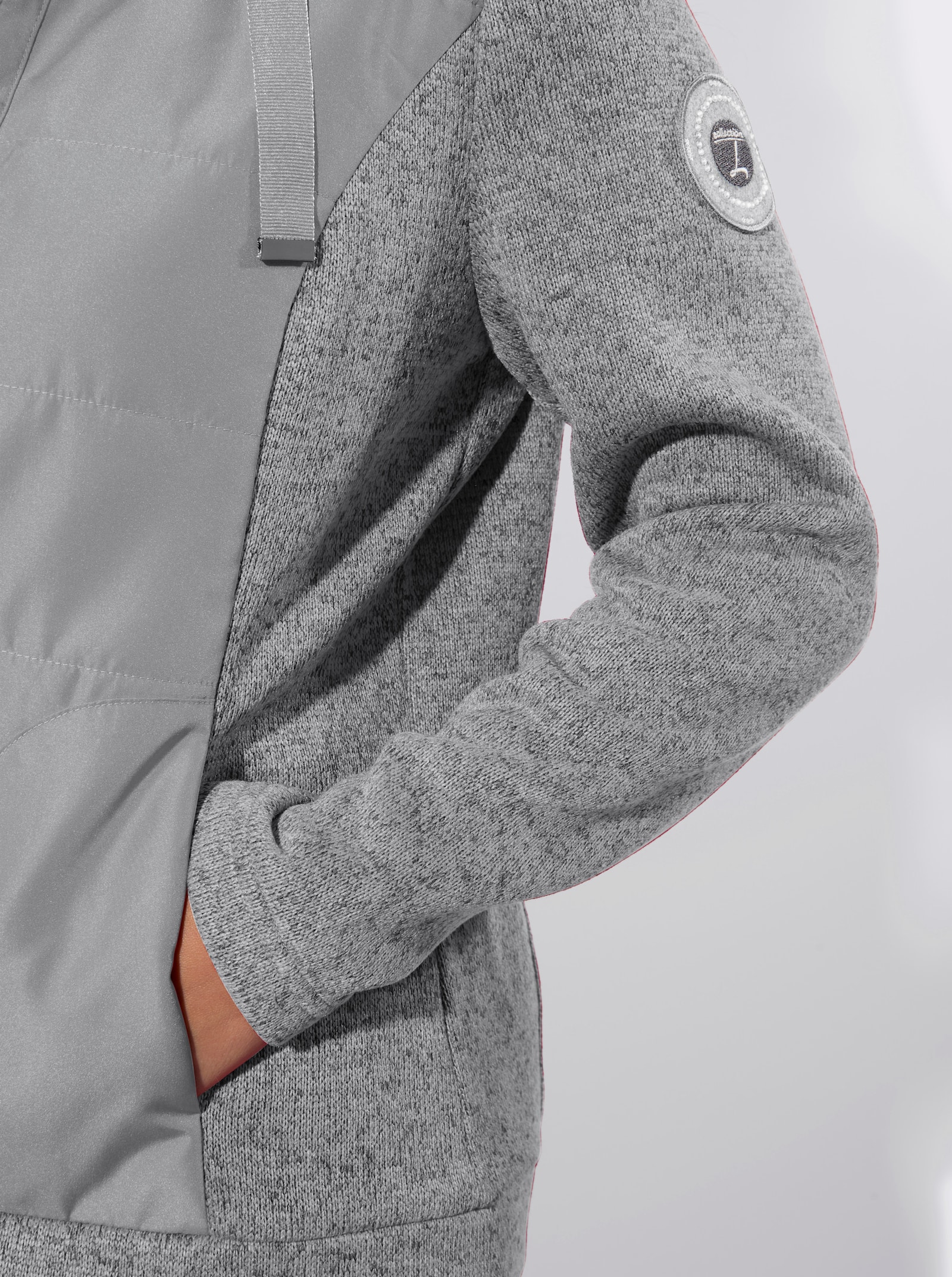 Shirtjacke mit weitenregulierbarer Kapuze - steingrau-meliert