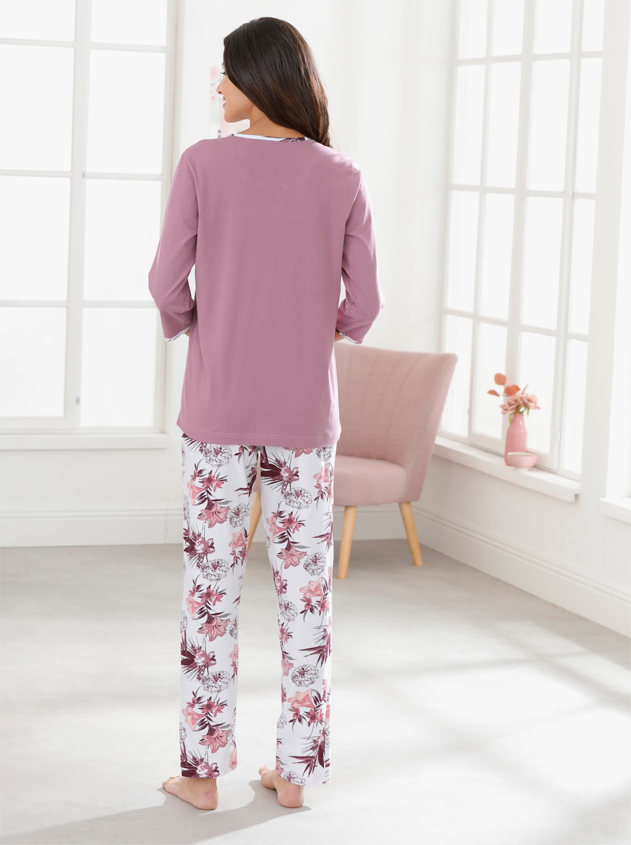 Pyjamas - gammalrosa, med tryck