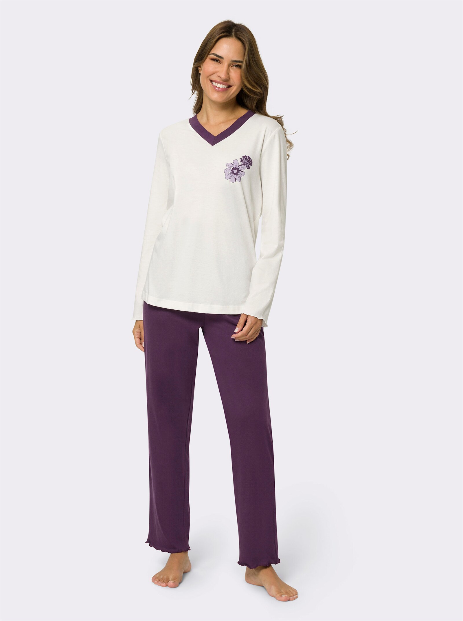 Pyžamo s umiestn. potlačou kvetov - écru-hroznová