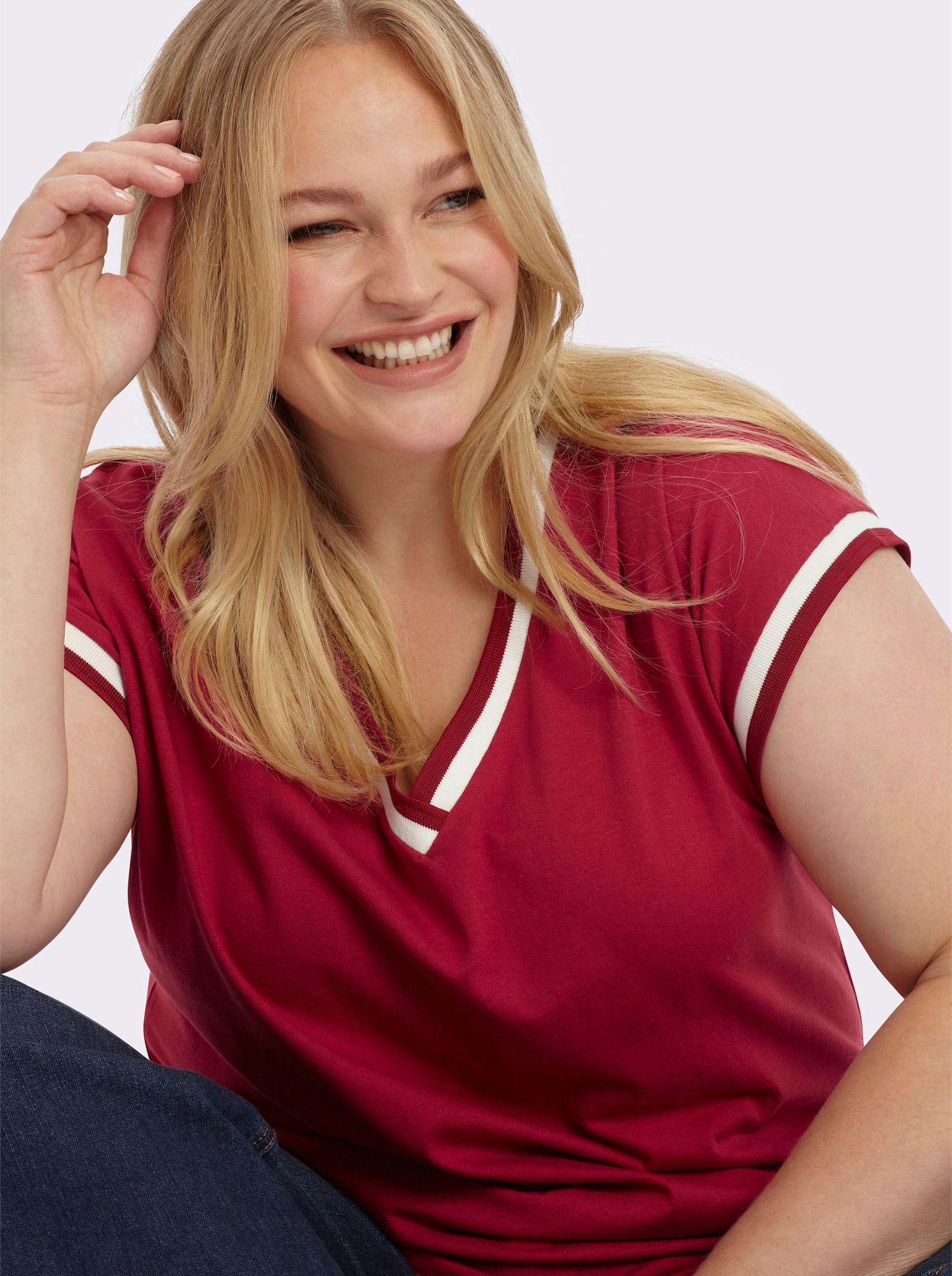 Kurzarmshirt mit Zierband - kirsche