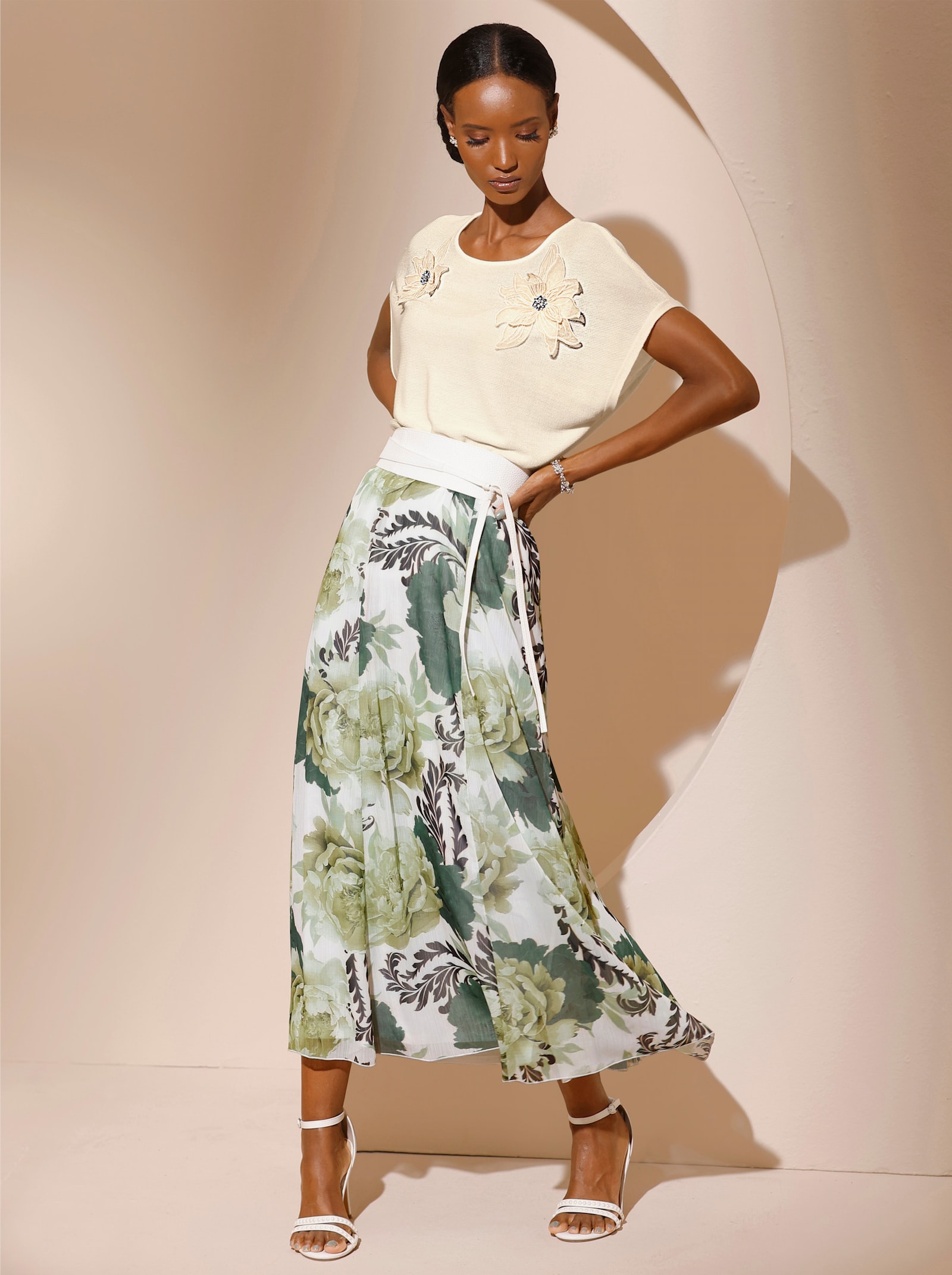 Kurzarmpullover im wertigen Material-Mix - champagner