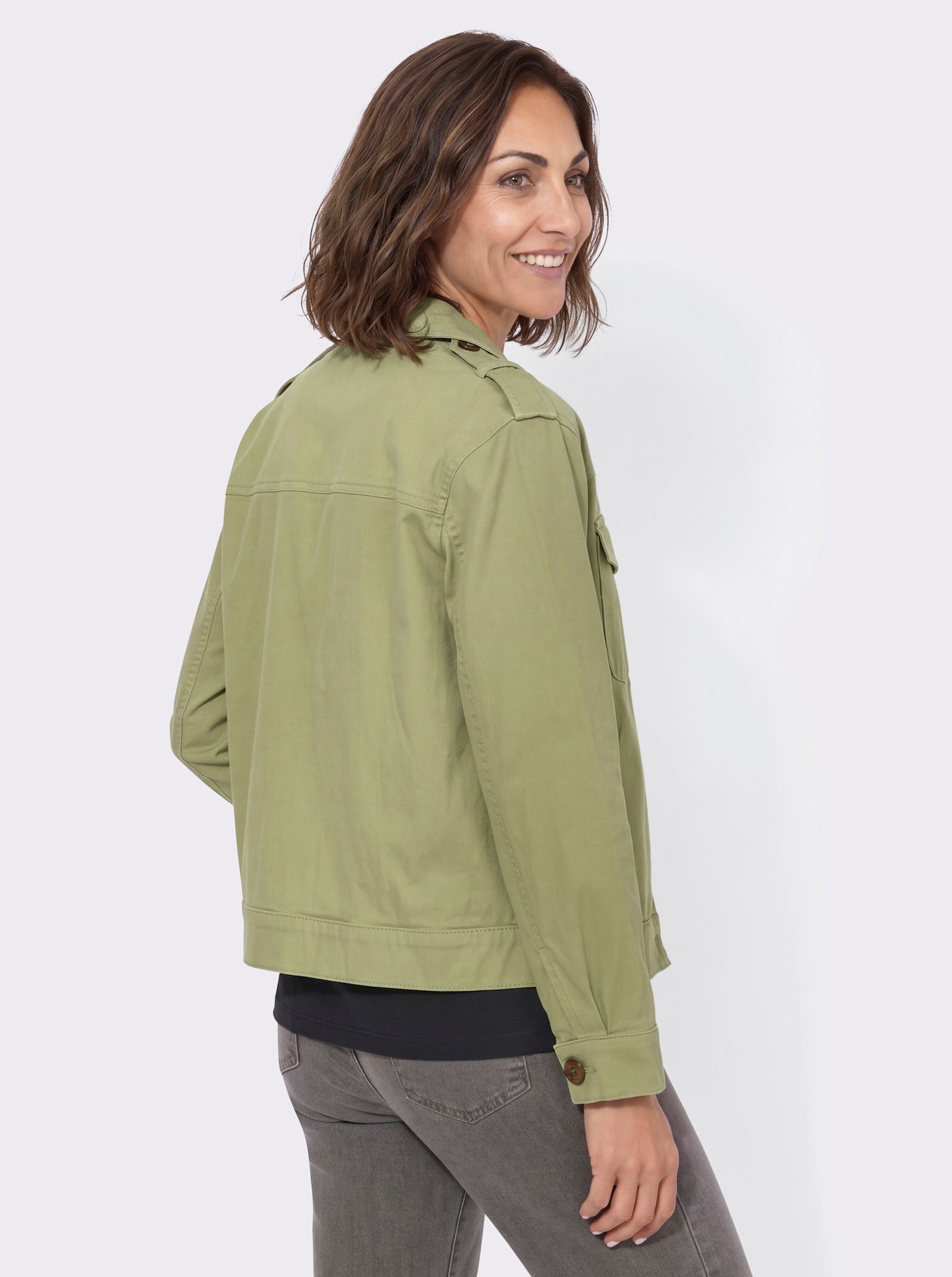 Jeansjacke mit Pattentaschen - lindgrün