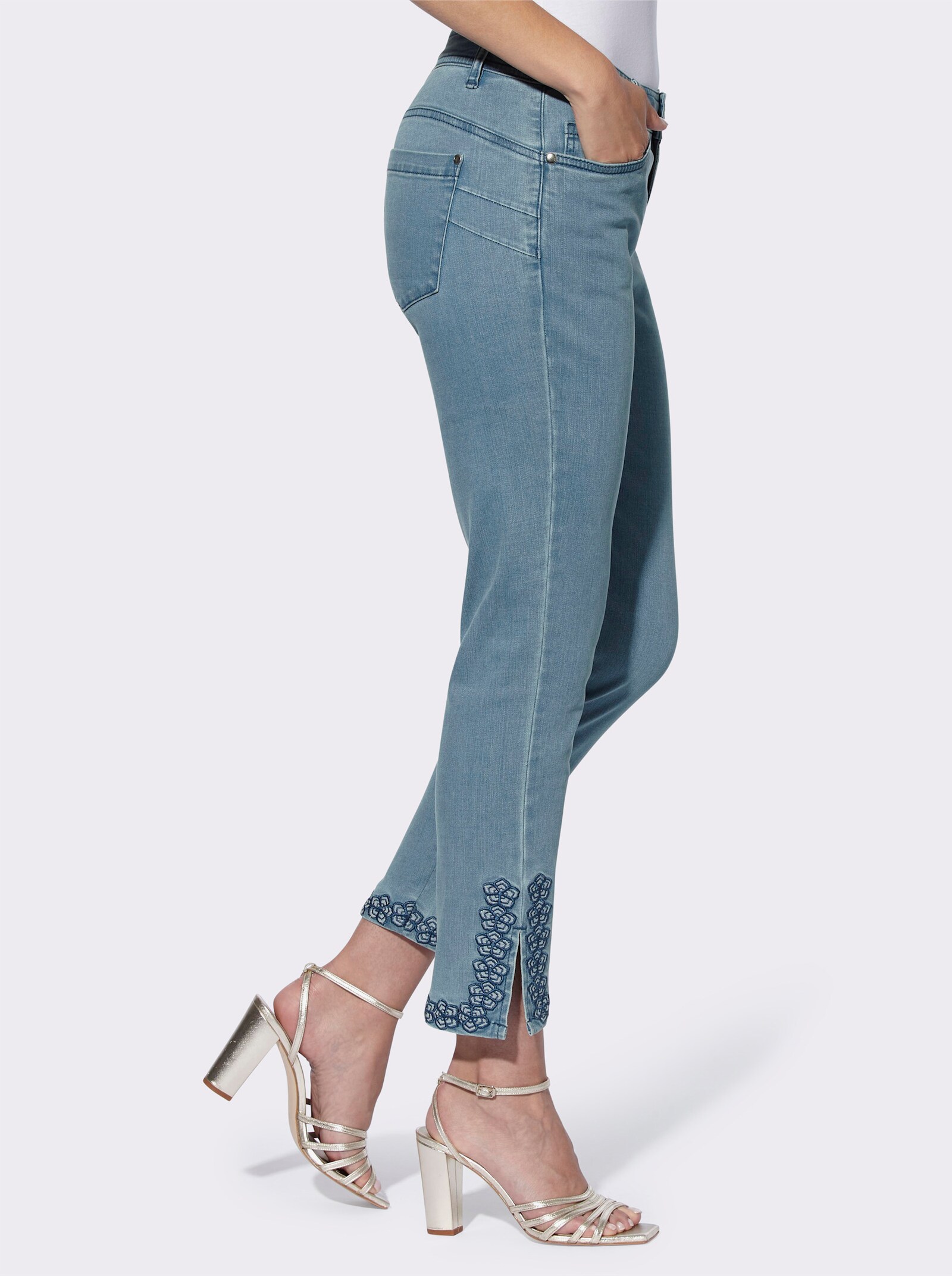 heine Push-up-Jeans mit Blüten-Applikation - blue-bleached