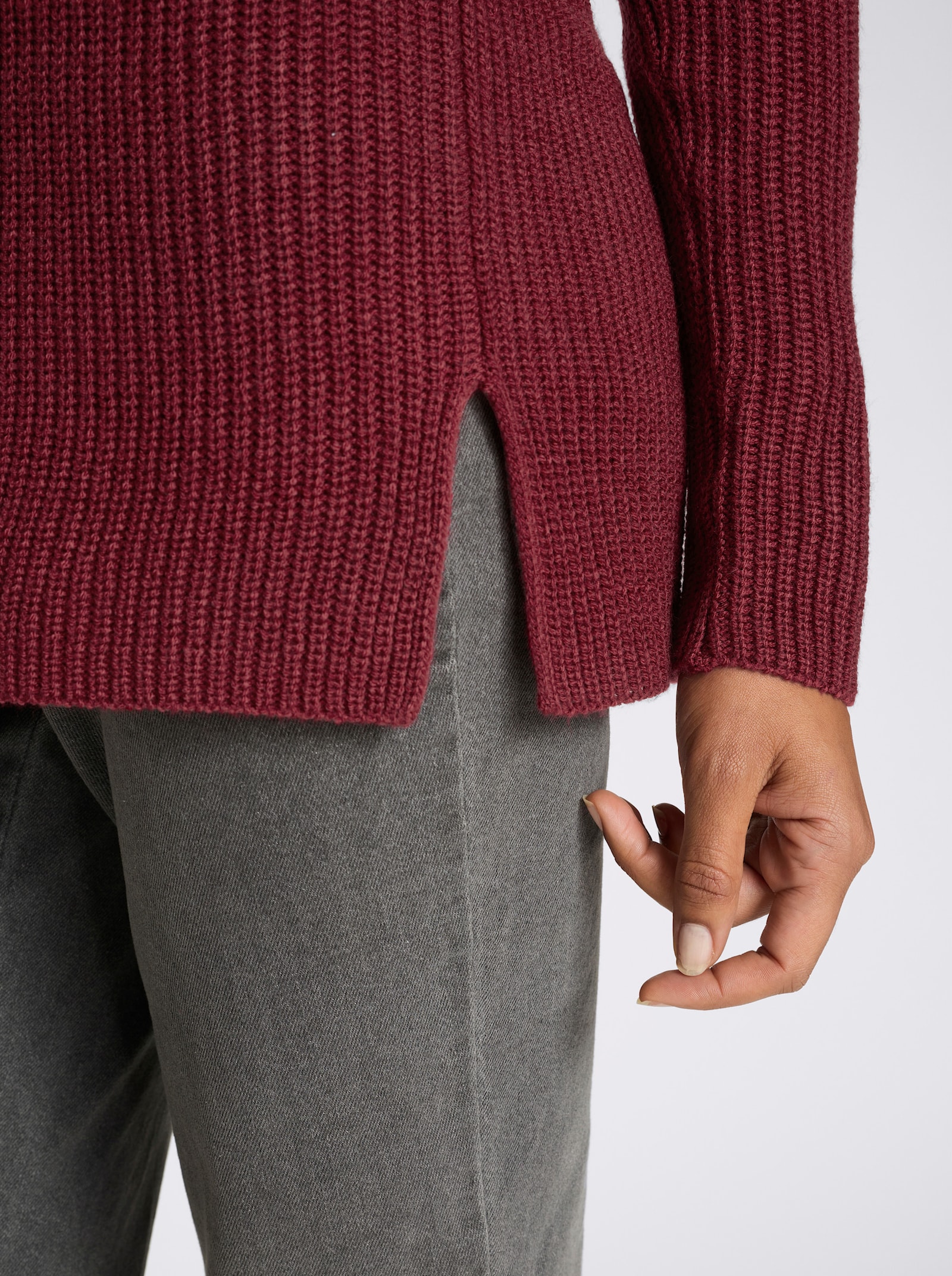 Longpullover in Ripp-Optik - dunkelrot