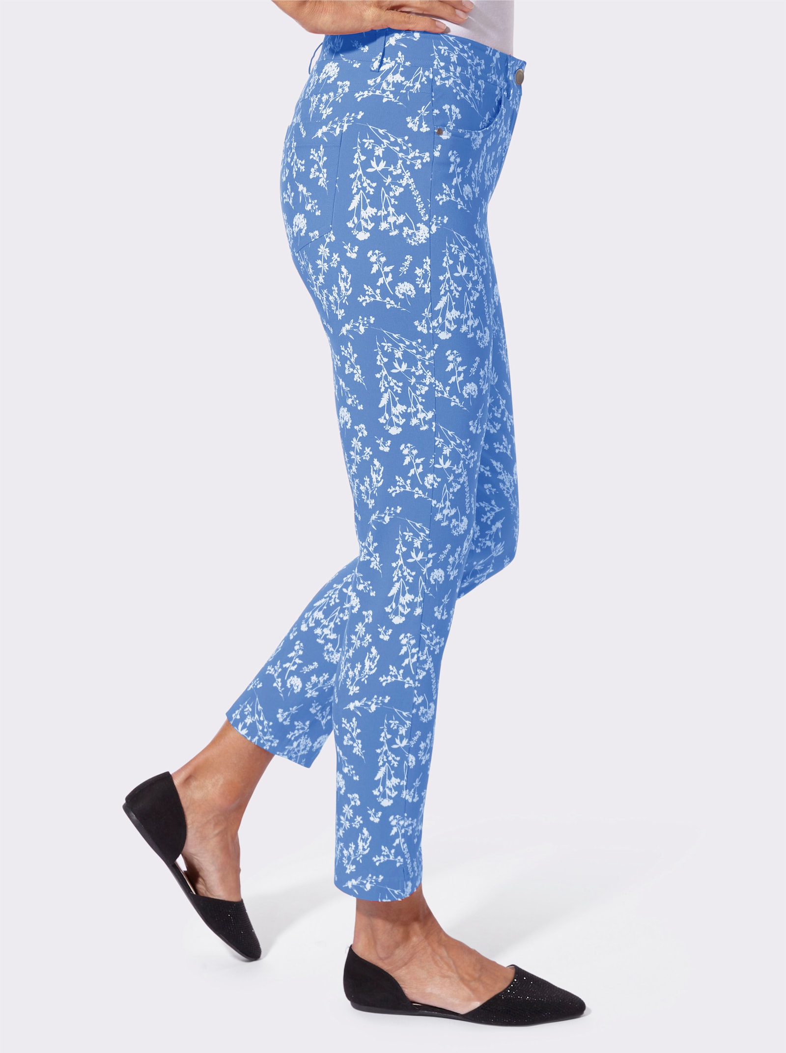 Bengalinhose mit floralem Druck - himmelblau-ecru-bedruckt