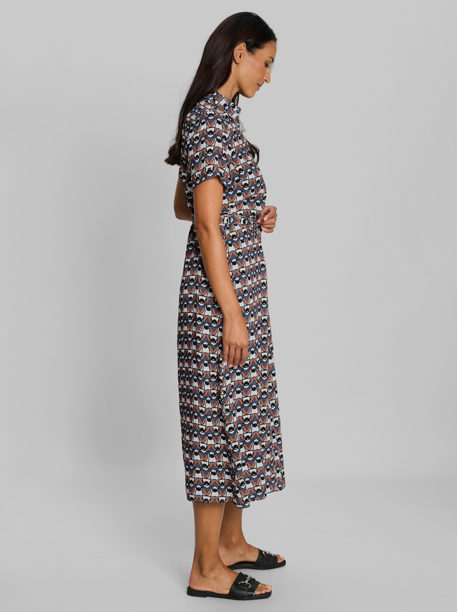 heine Hemdblusenkleid mit Stoffgürtel - taubenblau-ecru-bedruckt